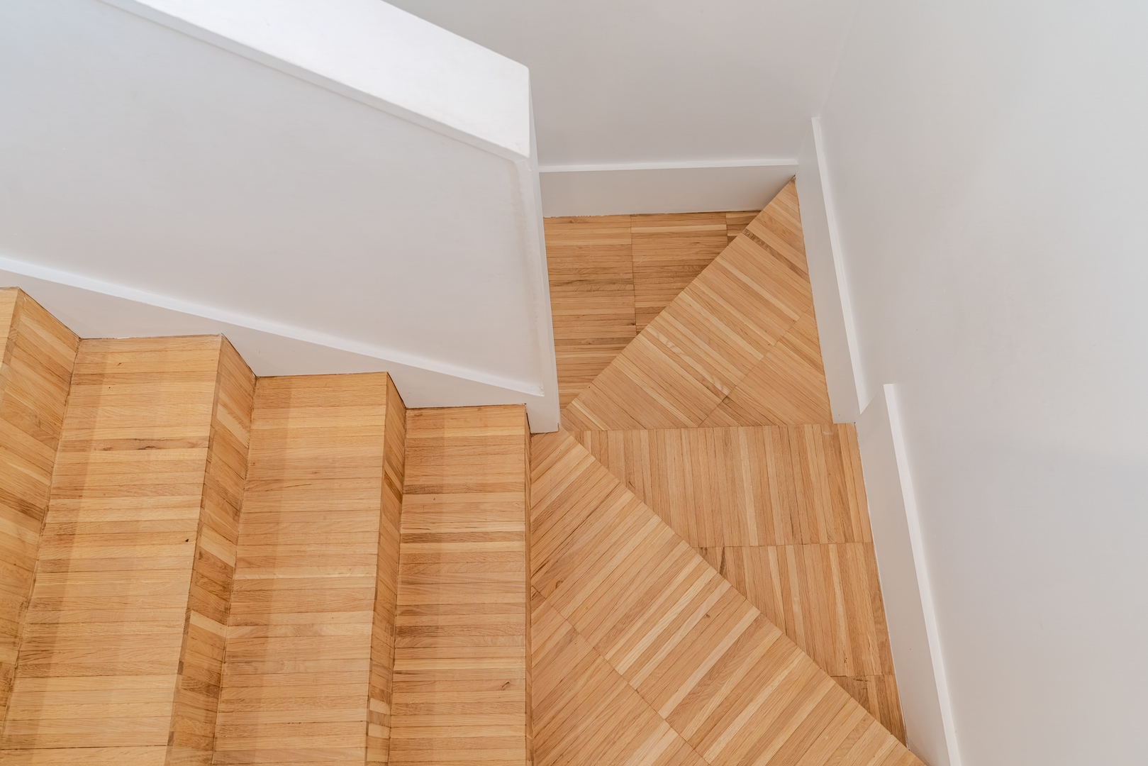 Stylish Open-Plan Flat with Swimming Pool by HostWise 42 Host Wise Booking