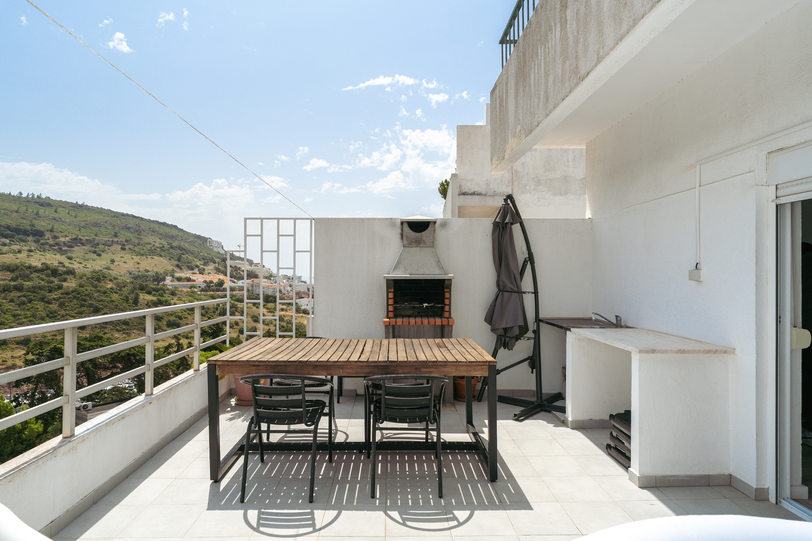 Sunny Flat w/ Jacuzzi & Balconies by Host Wise 24 Host Wise Booking