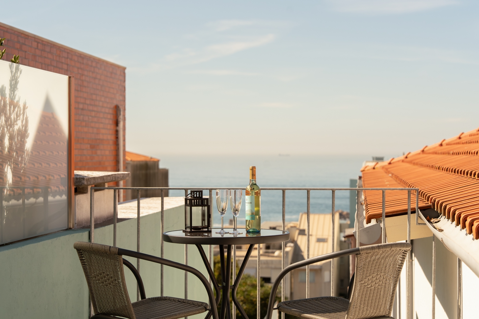 Artistic Studio with Terrace in Foz by HostWise 4 Host Wise Booking