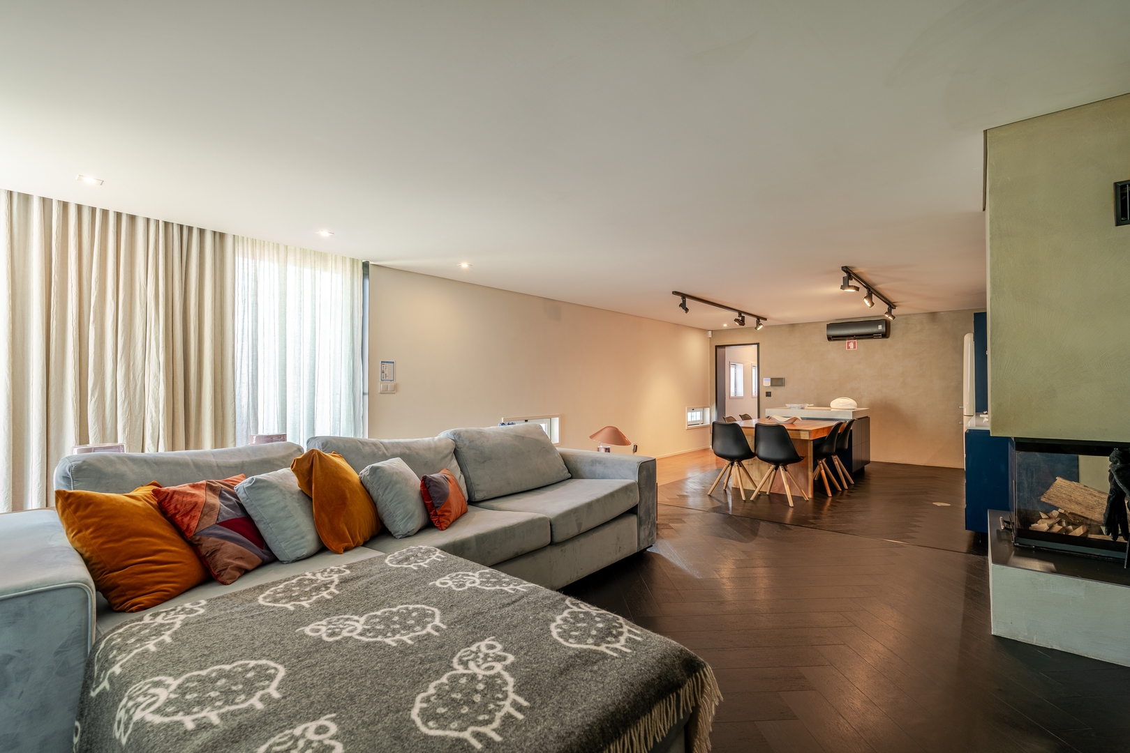 HostWise - Modern Comfort & Shared Pool in Paredes 18 Host Wise Booking