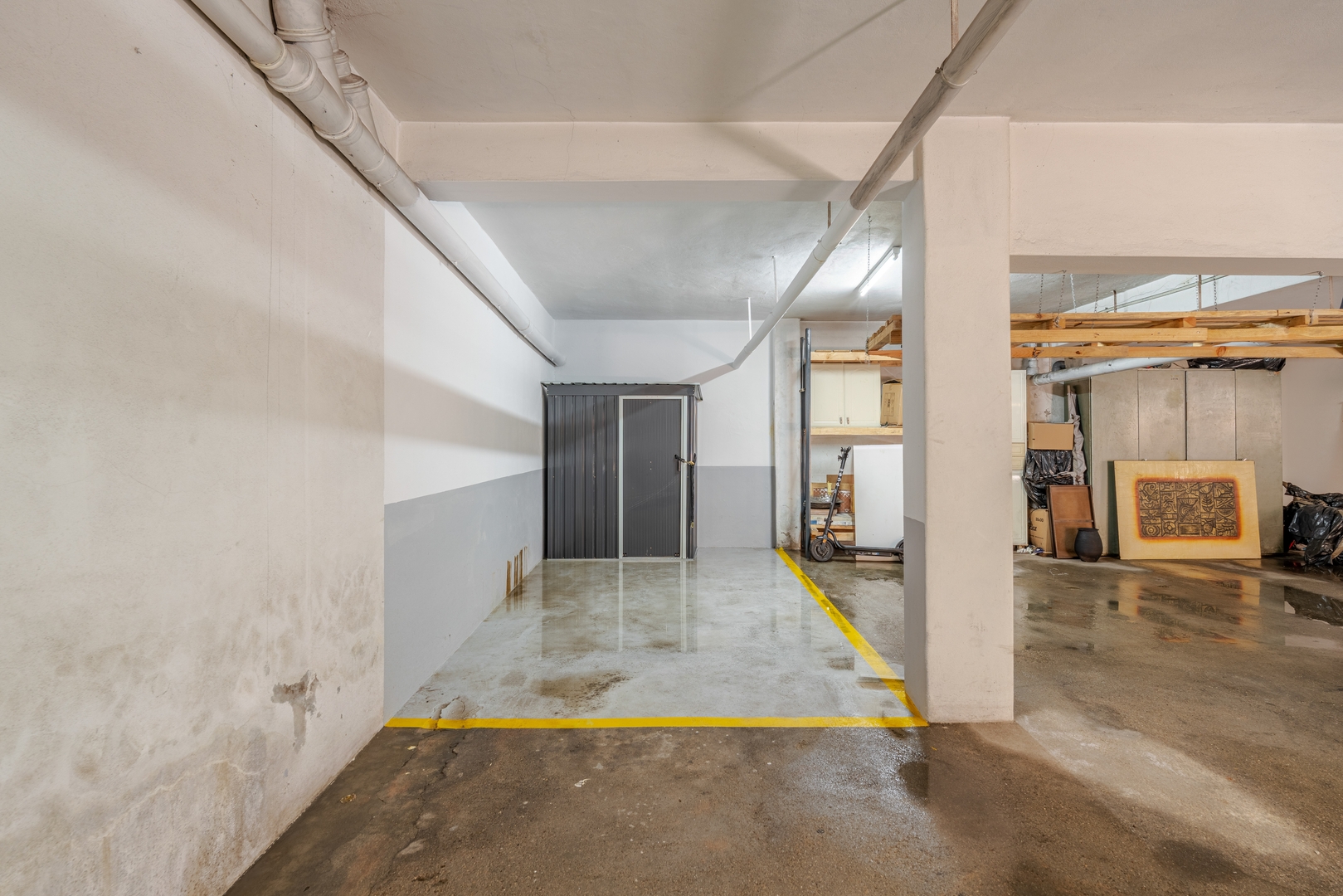 Spacious & Stylish Flat with Garage by HostWise 38 Host Wise Booking
