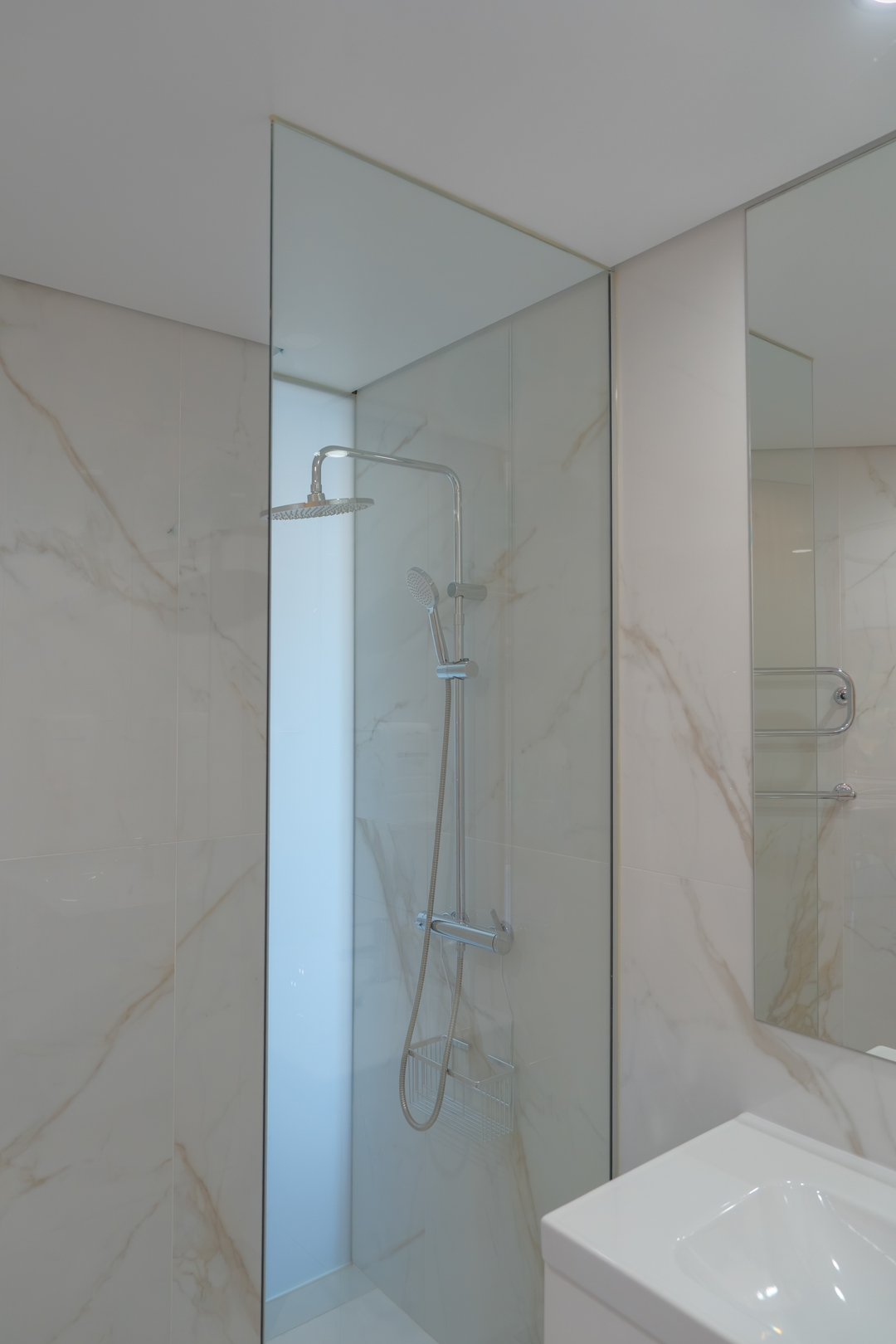 Artistic Studio with Terrace in Foz by HostWise 28 Host Wise Booking