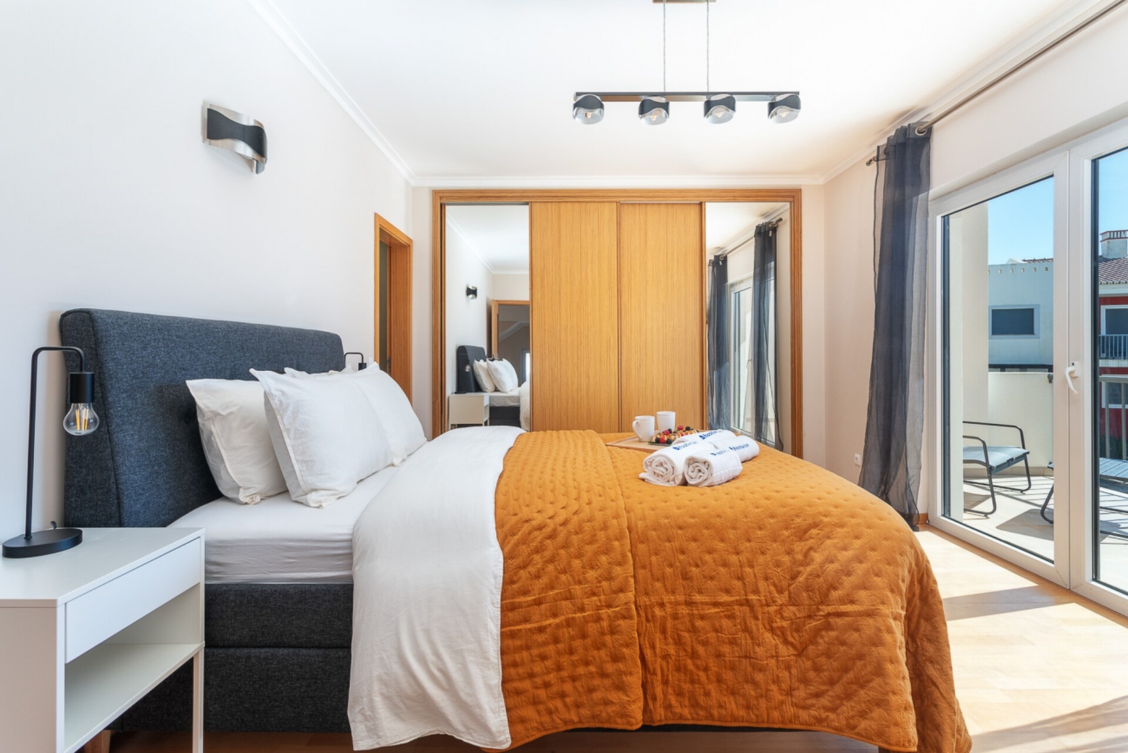 Host Wise - Deluxe House | Pool & Jacuzzi 21 Host Wise Booking