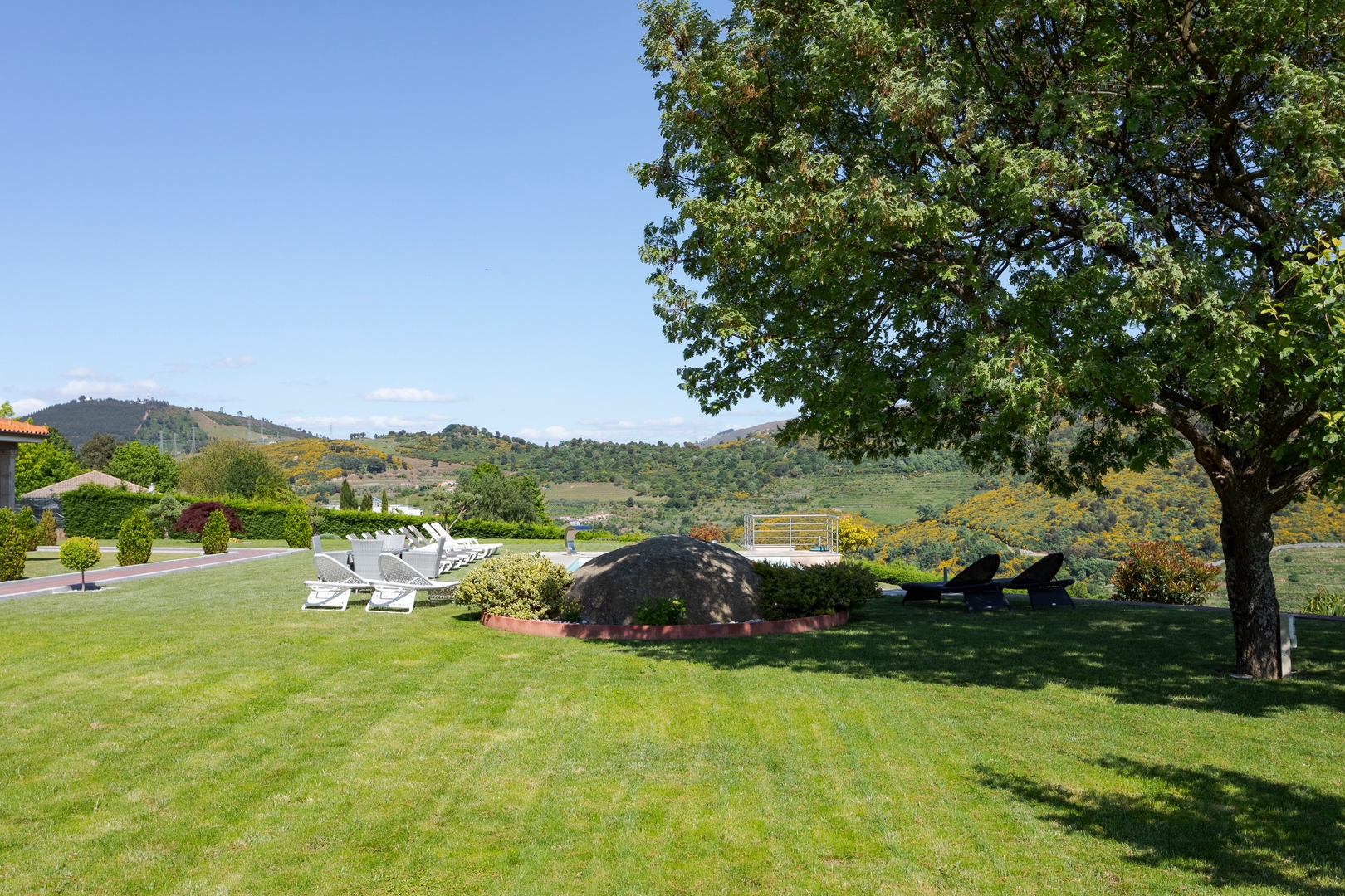 HostWise – Douro View Villa w/ 10 Suites & Pool 20 Host Wise Booking