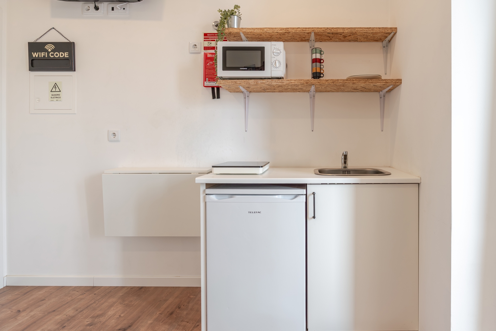 HostWise - Cozy Urban Flat 9 Host Wise Booking