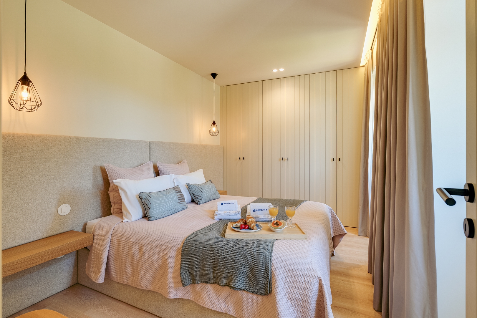 Pool & Indoor Jacuzzi in Pedorido by HostWise 68 Host Wise Booking