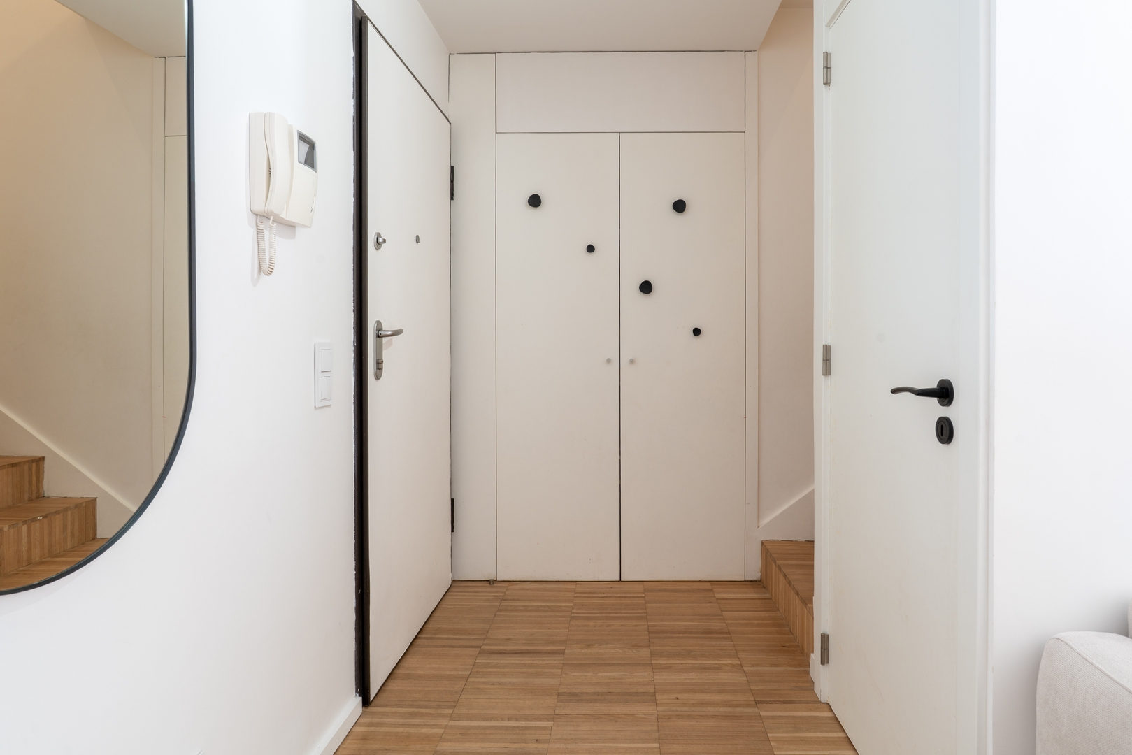 Stylish Open-Plan Flat with Swimming Pool by HostWise 35 Host Wise Booking