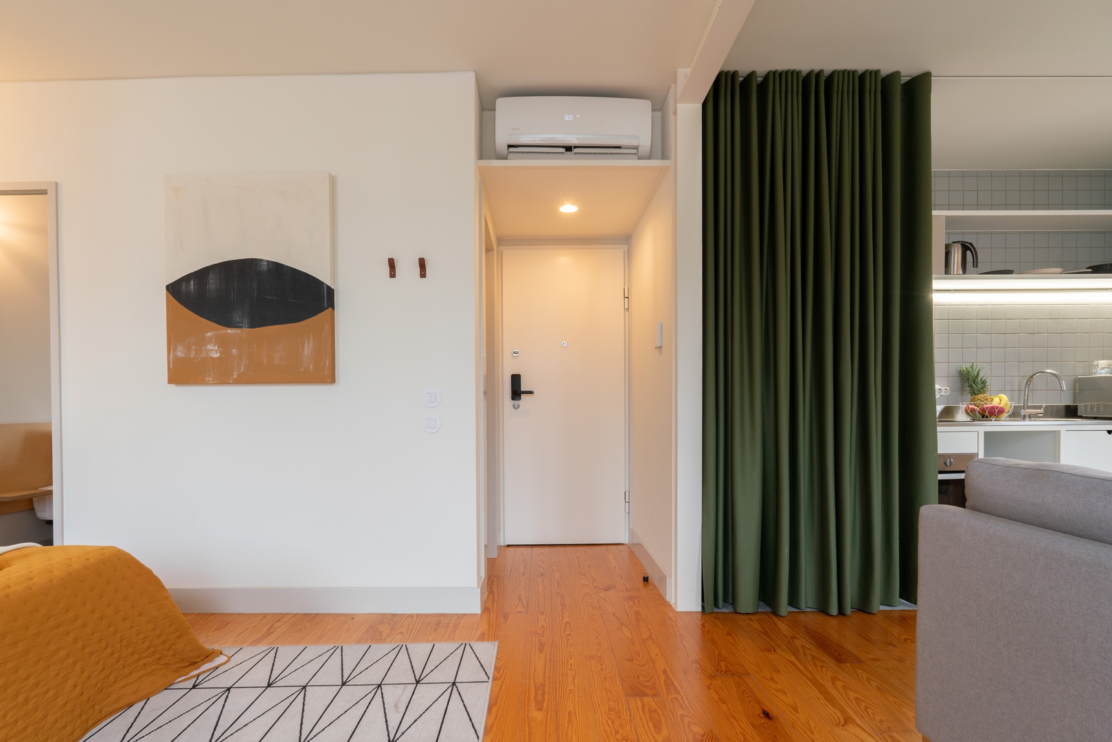 Dual Sunny Studios in Old Guimarães by HostWise 21 Host Wise Booking
