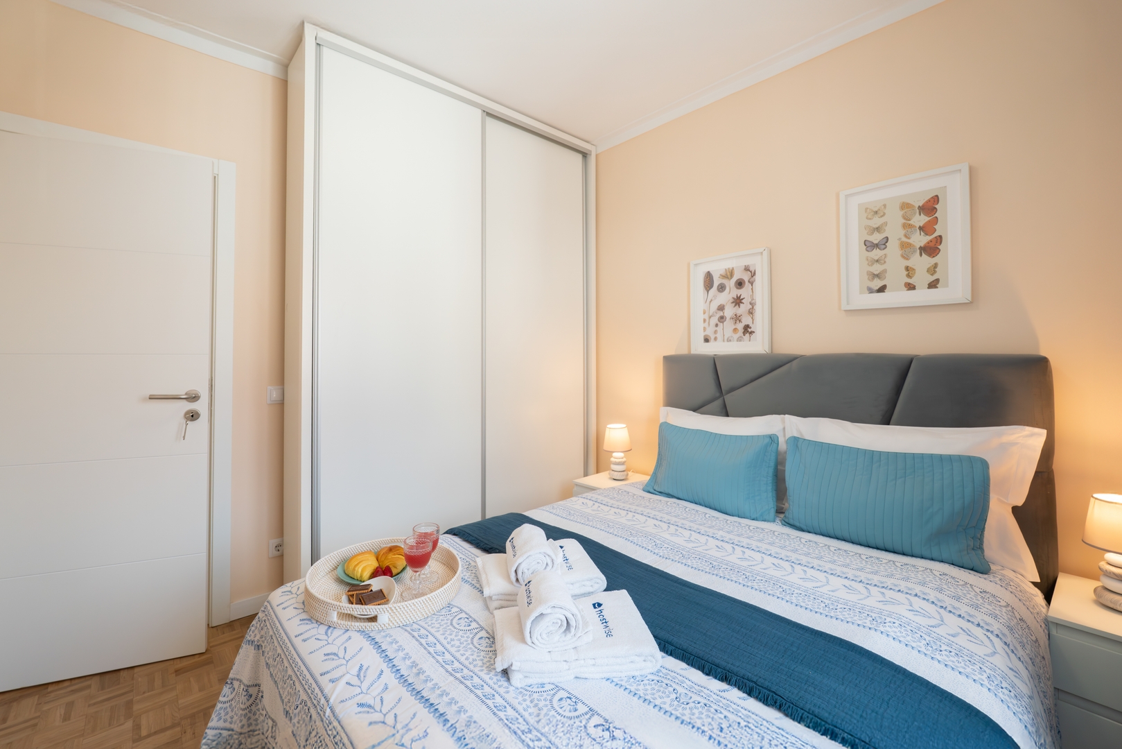 Quinta do Vintém w/ Terrace near WOW by HostWise 8 Host Wise Booking