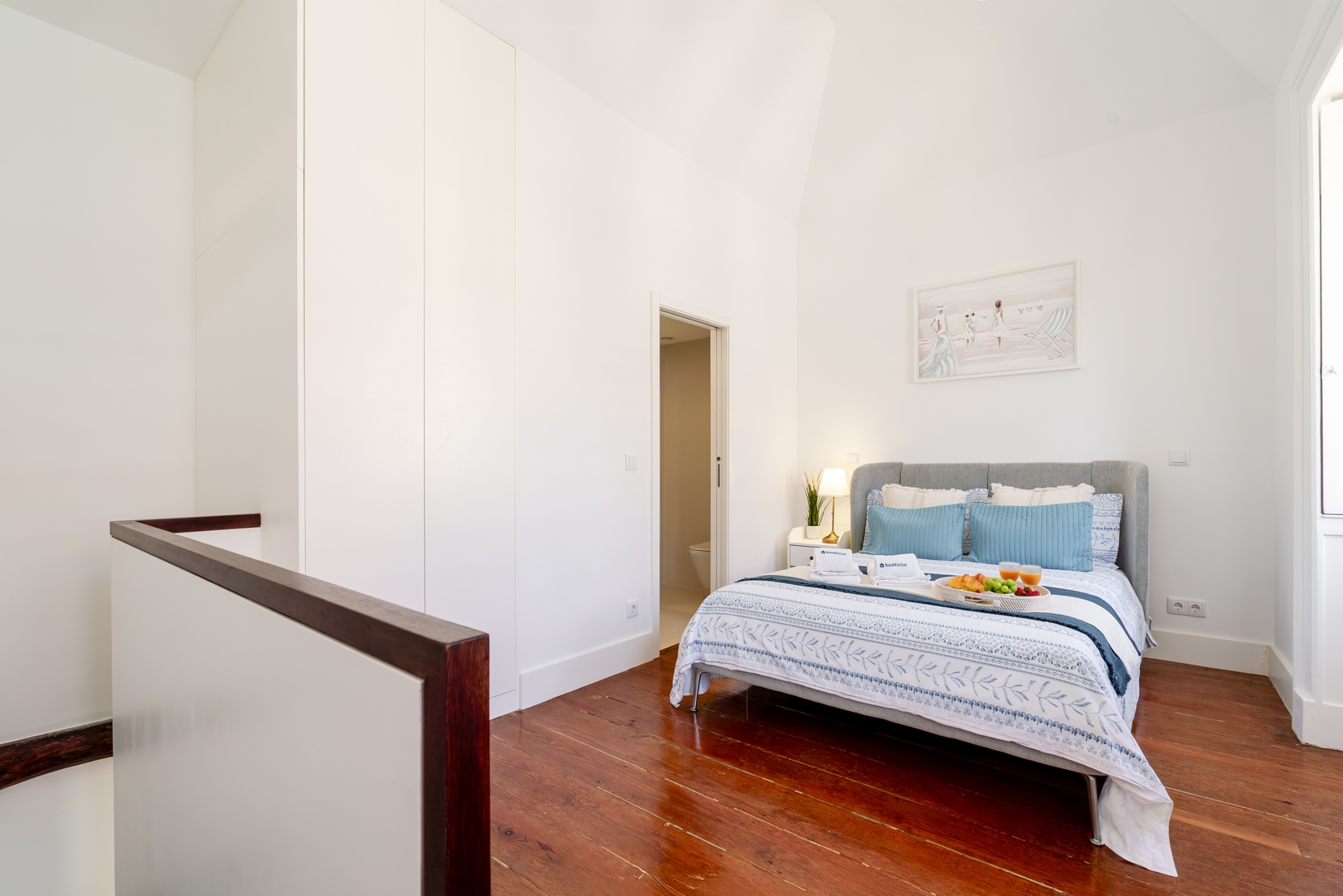 Bright Flat in Historic Foz House by HostWise 5 Host Wise Booking