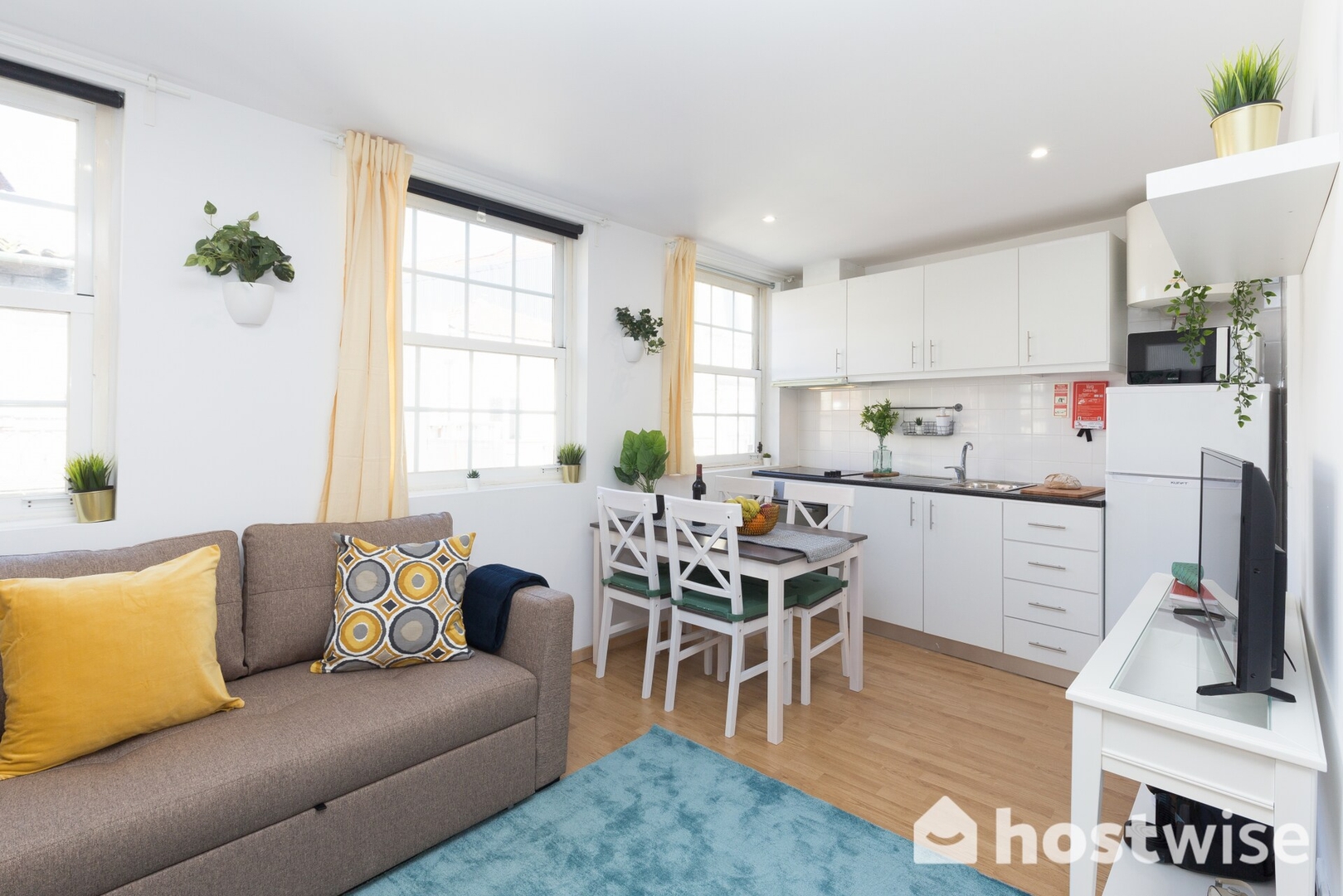 HostWise - Charming Sunny Flat | Batalha 4 Host Wise Booking