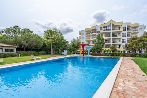 HostWise - Sunny Flat Near Praia da Rocha Host Wise Booking