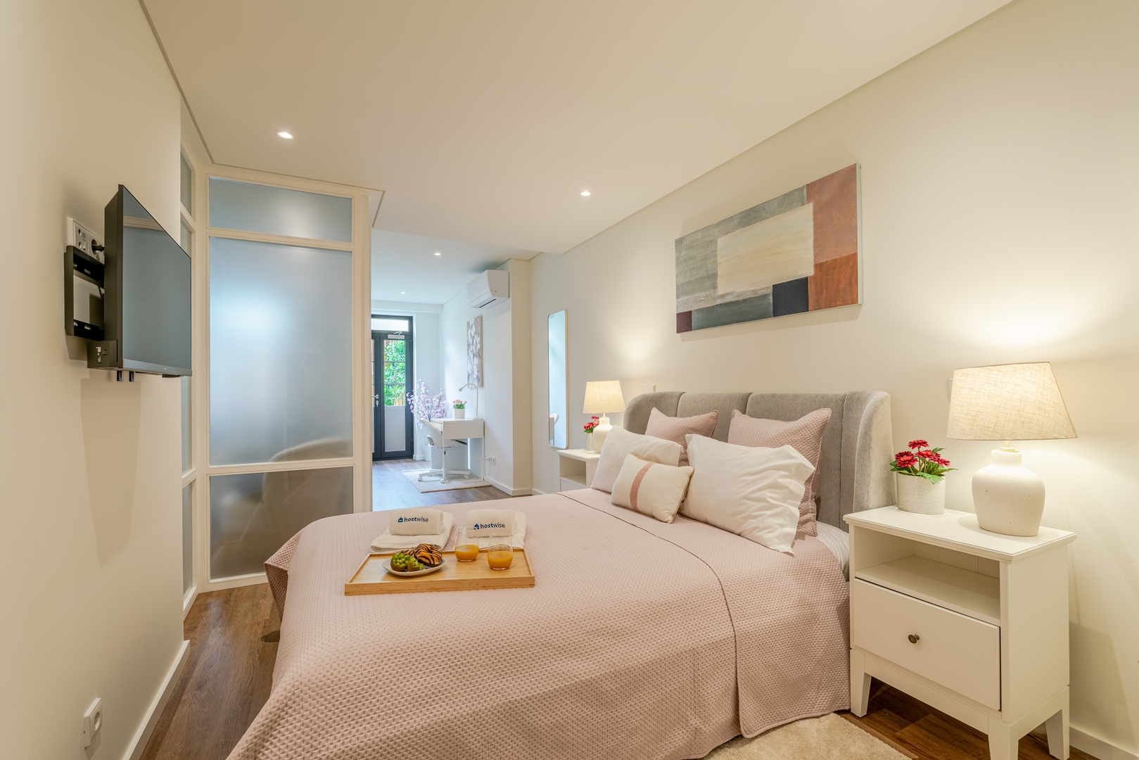 Jacuzzi Retreat in Heart of Porto by HostWise 30 Host Wise Booking