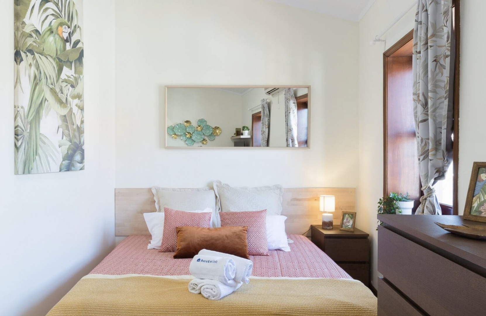 Host Wise - Central Comfy Flat 3 Host Wise Booking