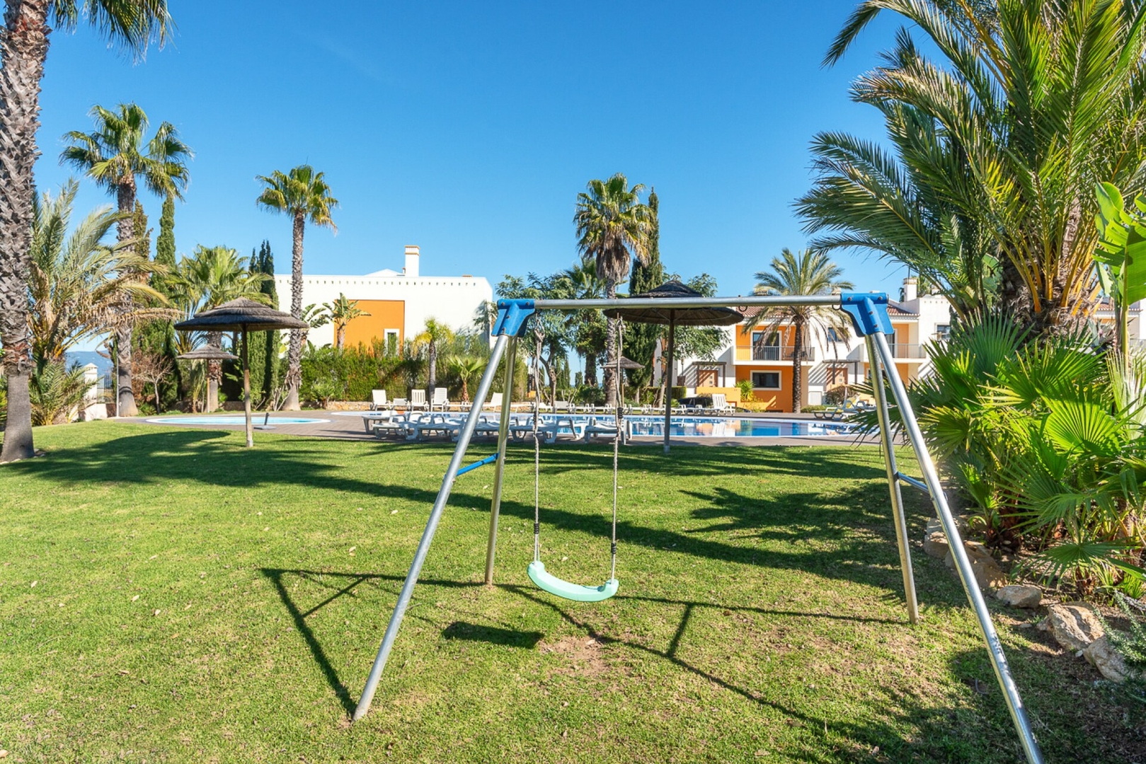 Host Wise - Deluxe House | Pool & Jacuzzi 56 Host Wise Booking