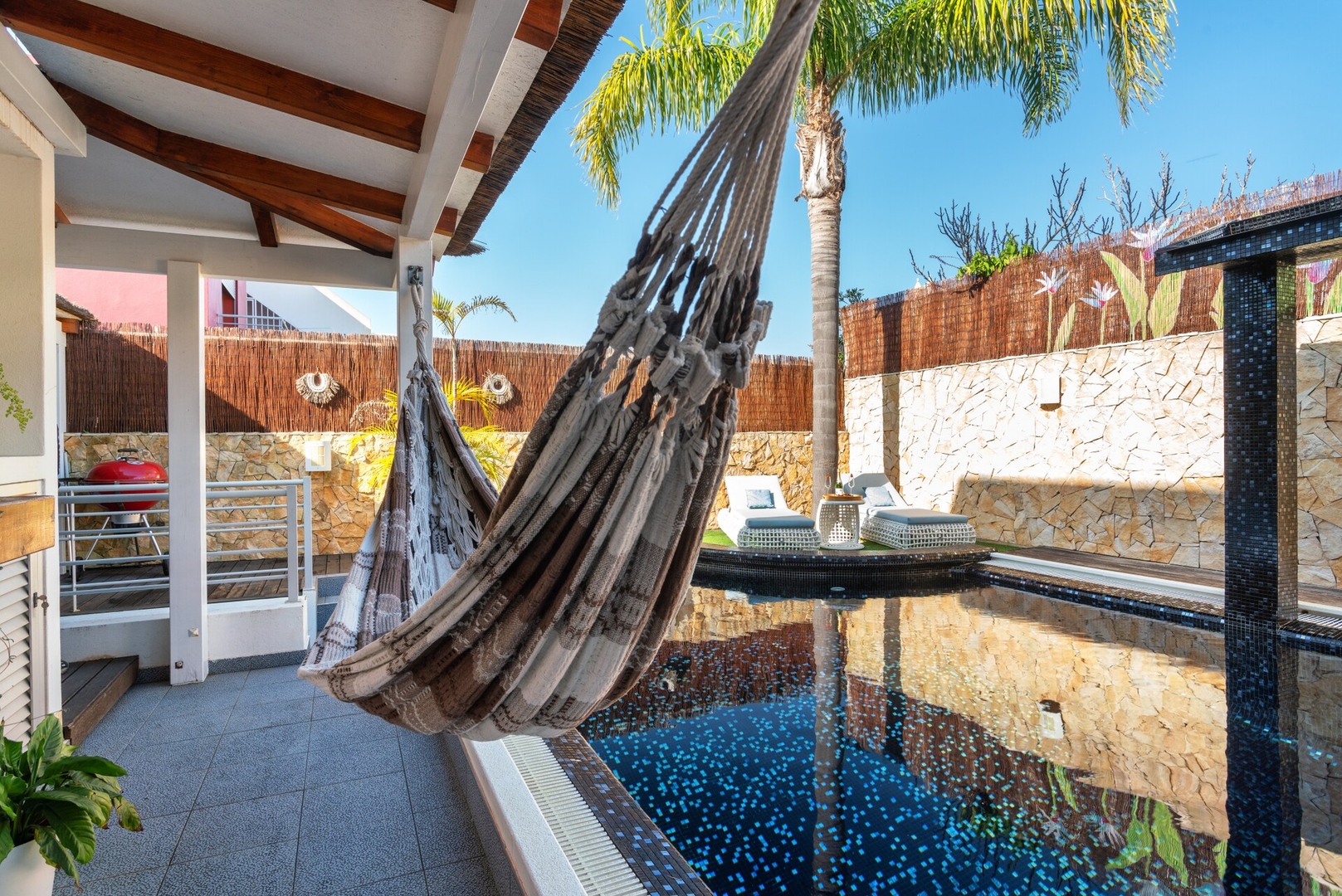 Host Wise - Luxurious House with Private Salt Pool 5 Host Wise Booking