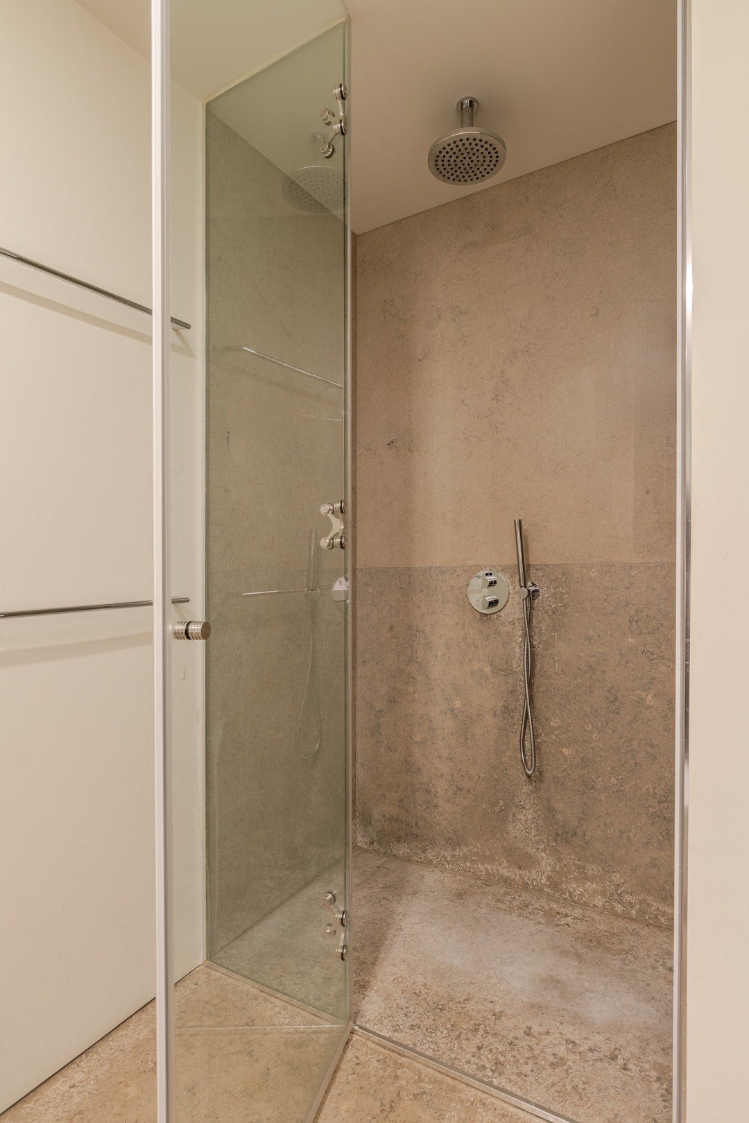 Grand Villa w/ Pool, Garden & Garage by HostWise 67 Host Wise Booking