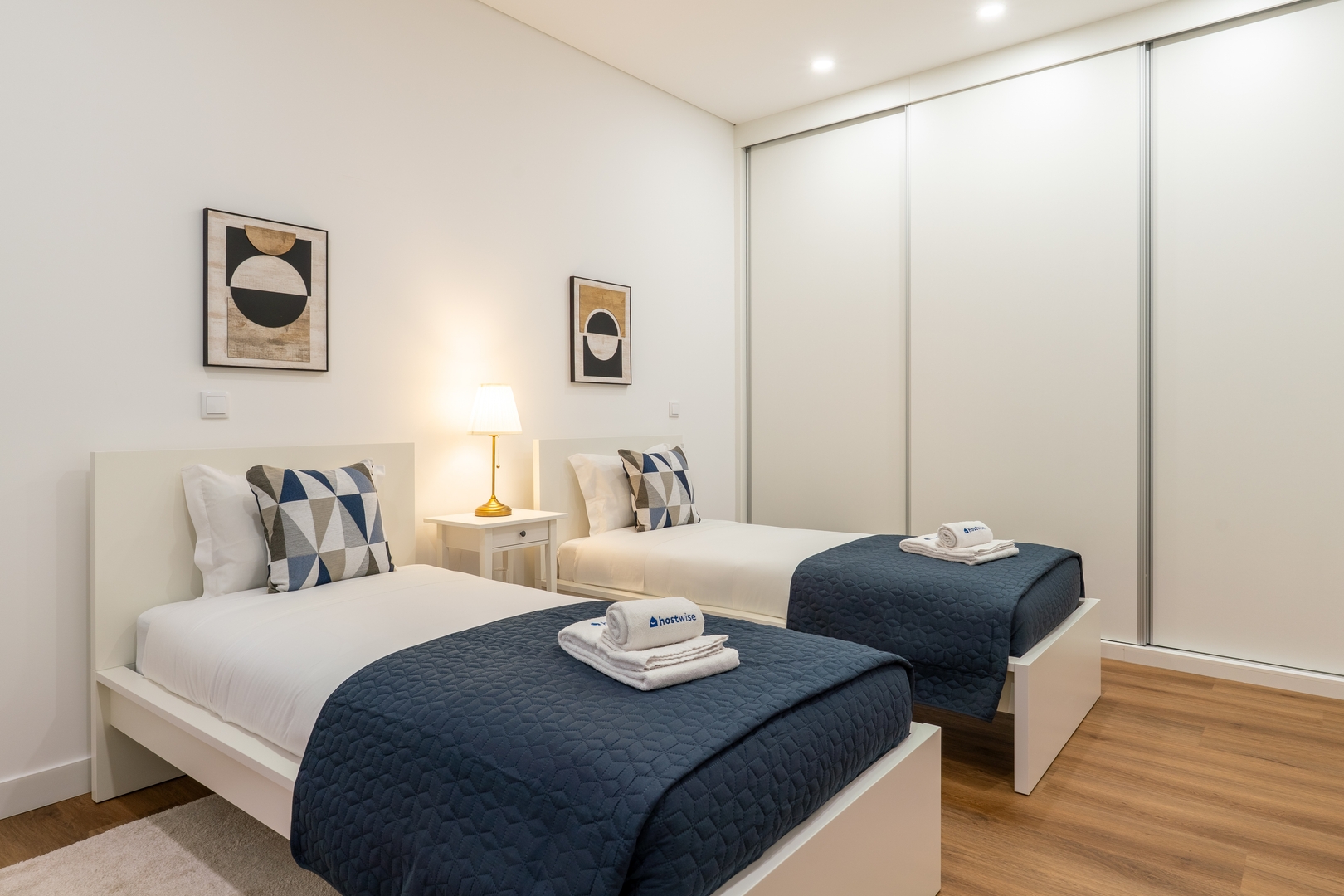 Open-Plan Apartment in Downtown Porto by HostWise 22 Host Wise Booking