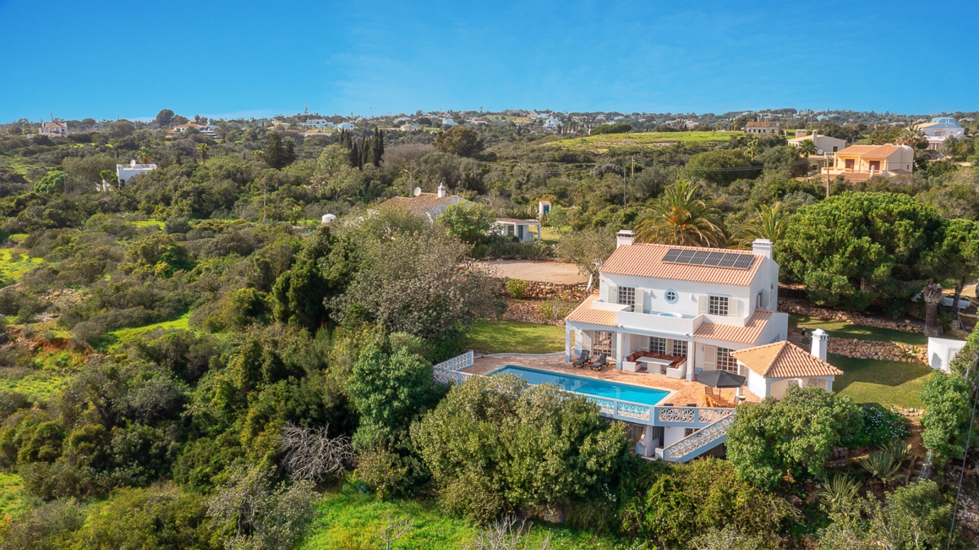 HostWise - Quiet Spacious Villa | Swimming Pool 65 Host Wise Booking