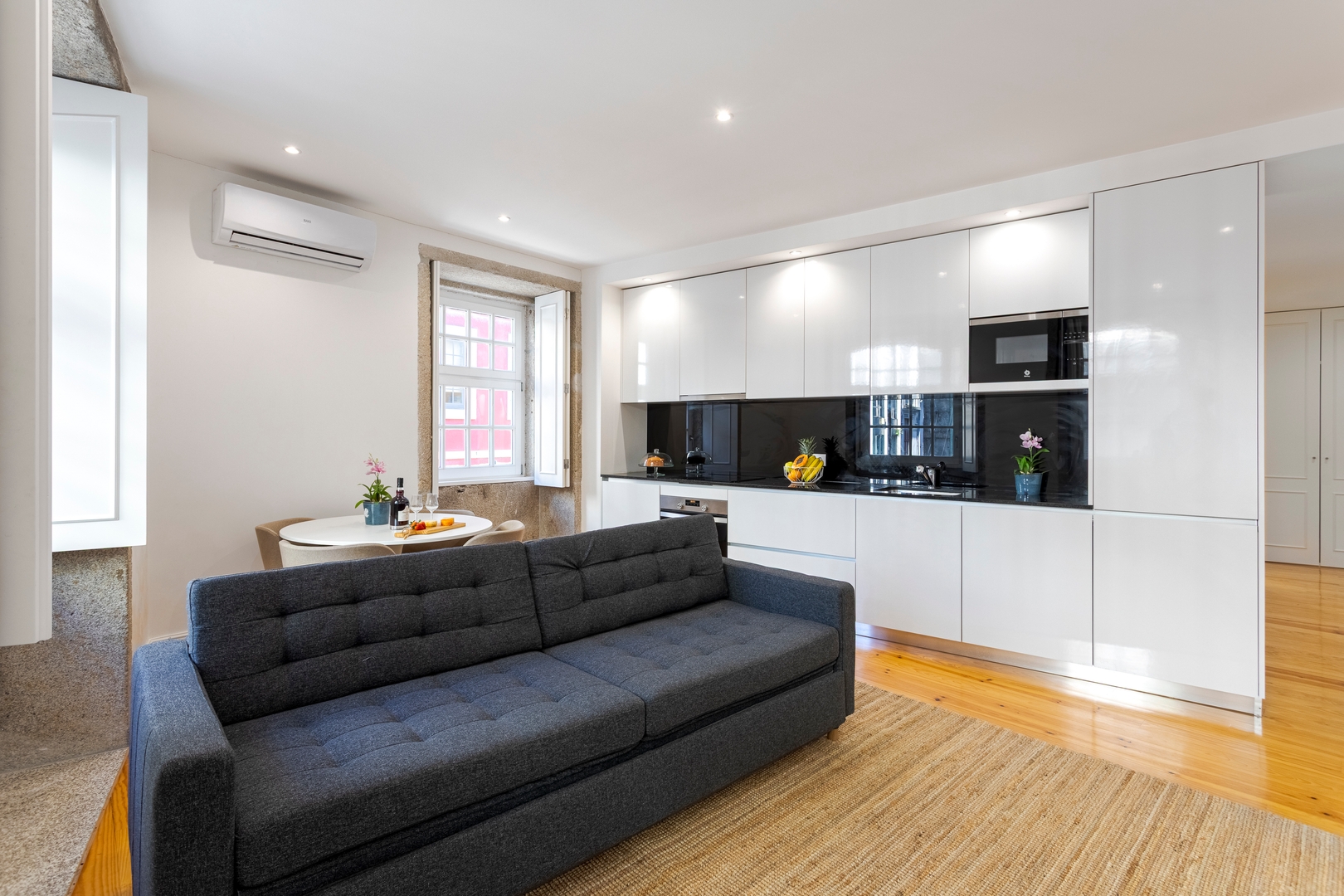 Modern & Trendy Flat by HostWise Host Wise Booking