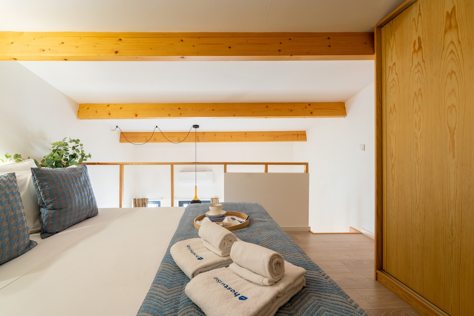 Cozy T1 Flats with Courtyard BBQ by HostWise 76 Host Wise Booking