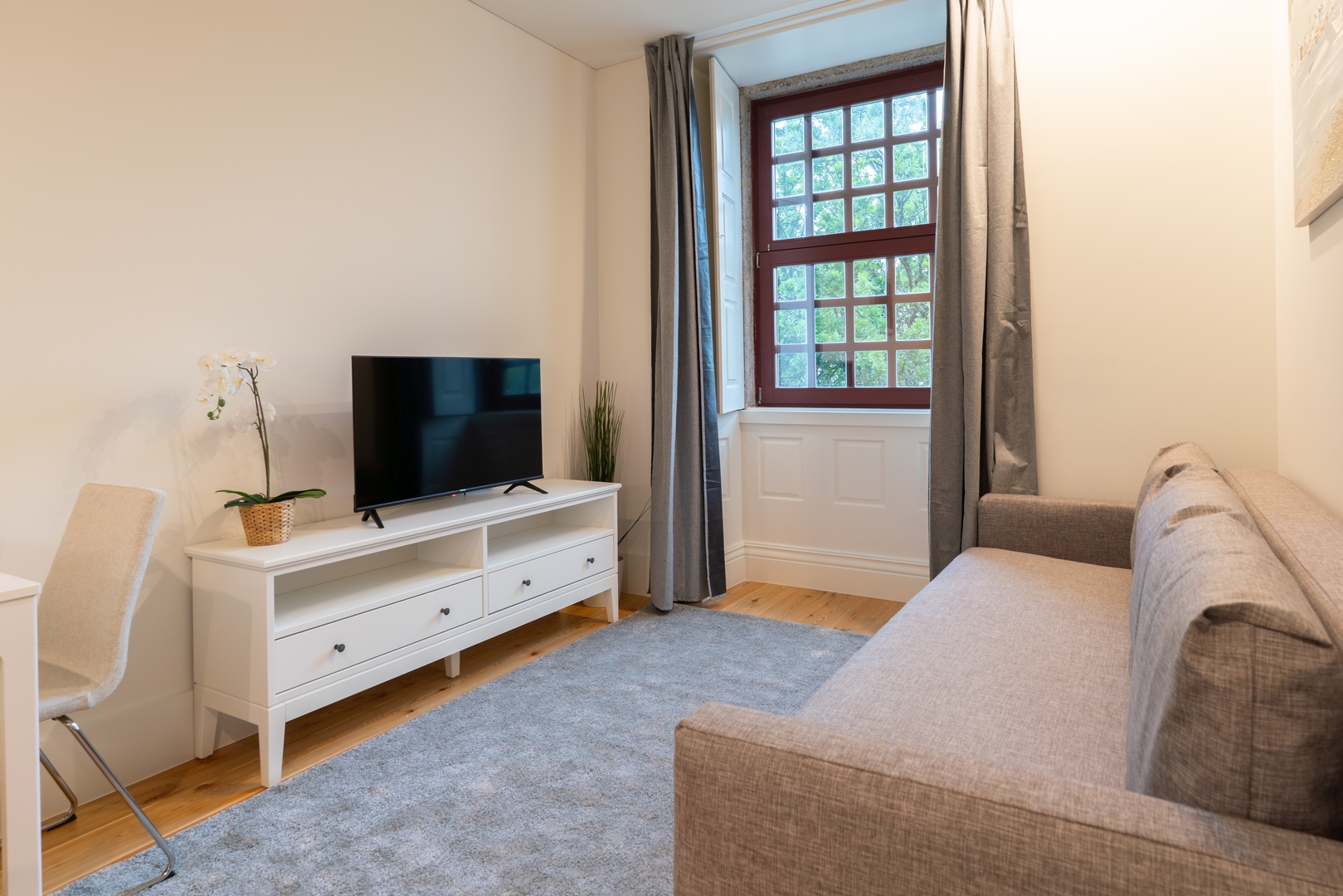 Sunny Flats w/ Balcony by HostWise 18 Host Wise Booking