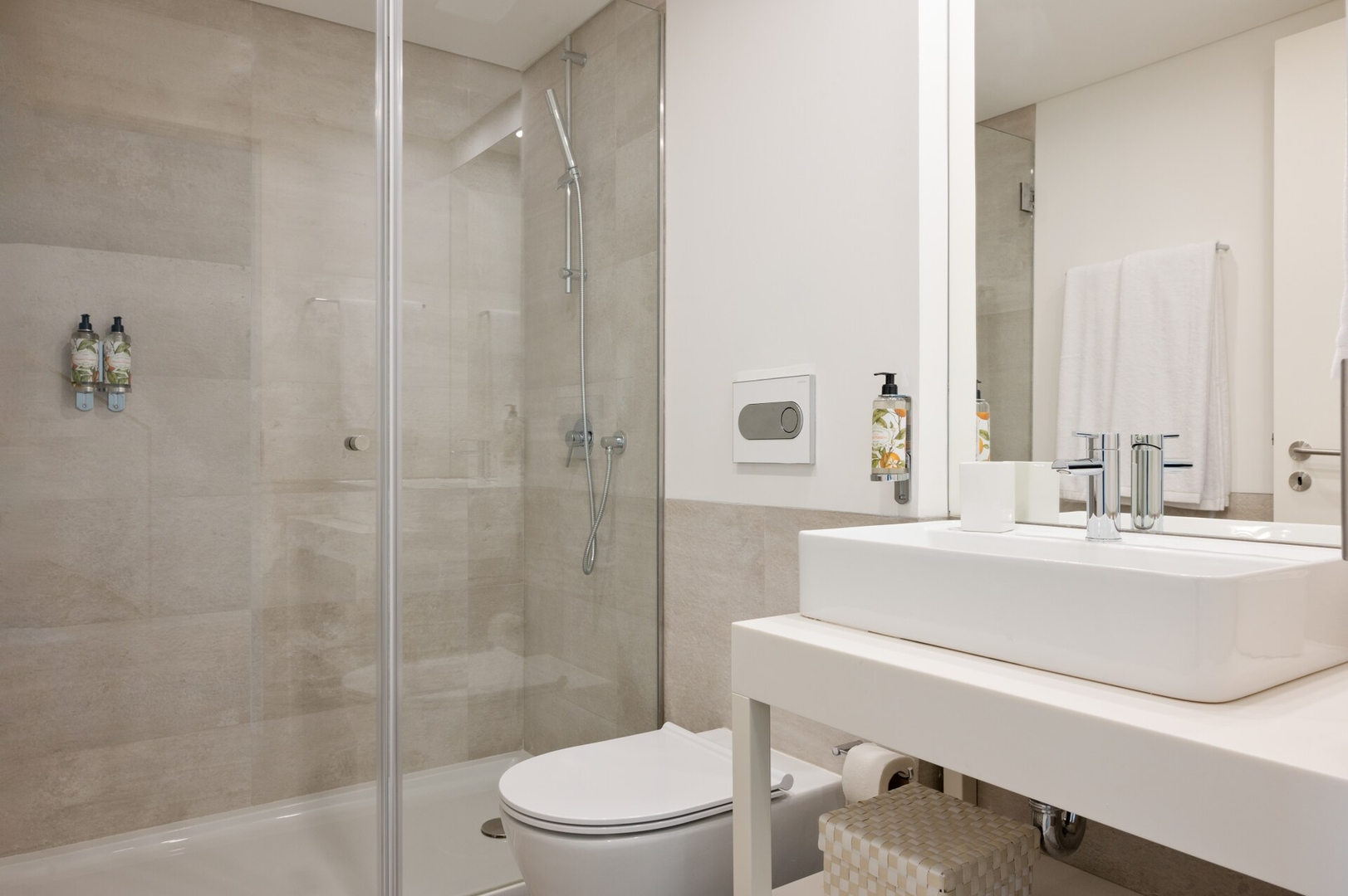 Host Wise - Fervença Boutique Palace 3 13 Host Wise Booking