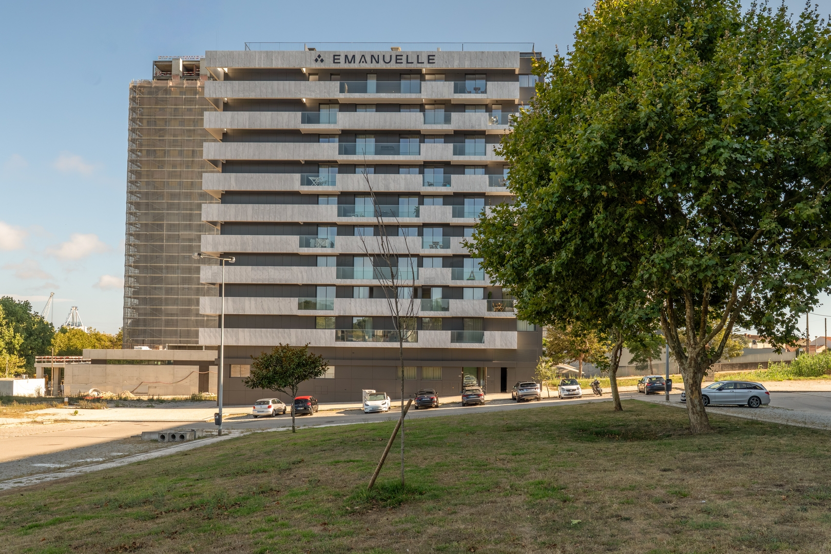 Sleek & Modern Flat w/ Private Garage by HostWise 40 Host Wise Booking