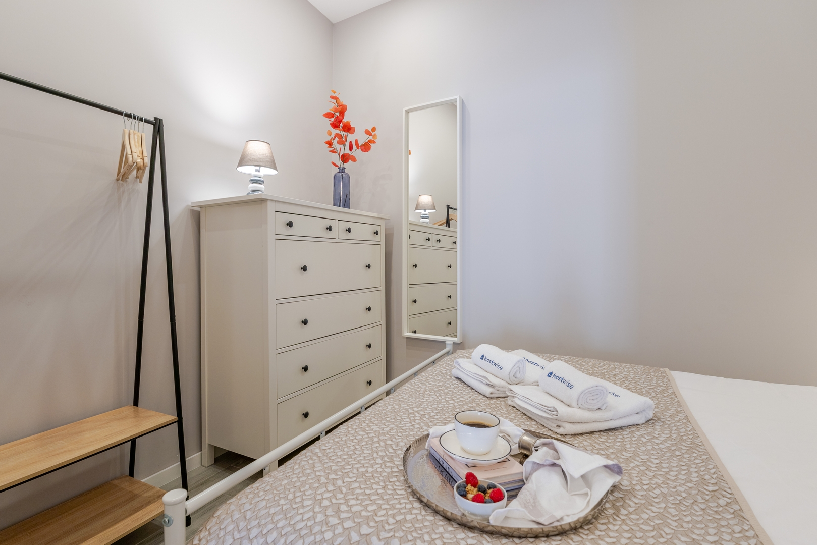 Cozy & Central Apartment by HostWise 14 Host Wise Booking