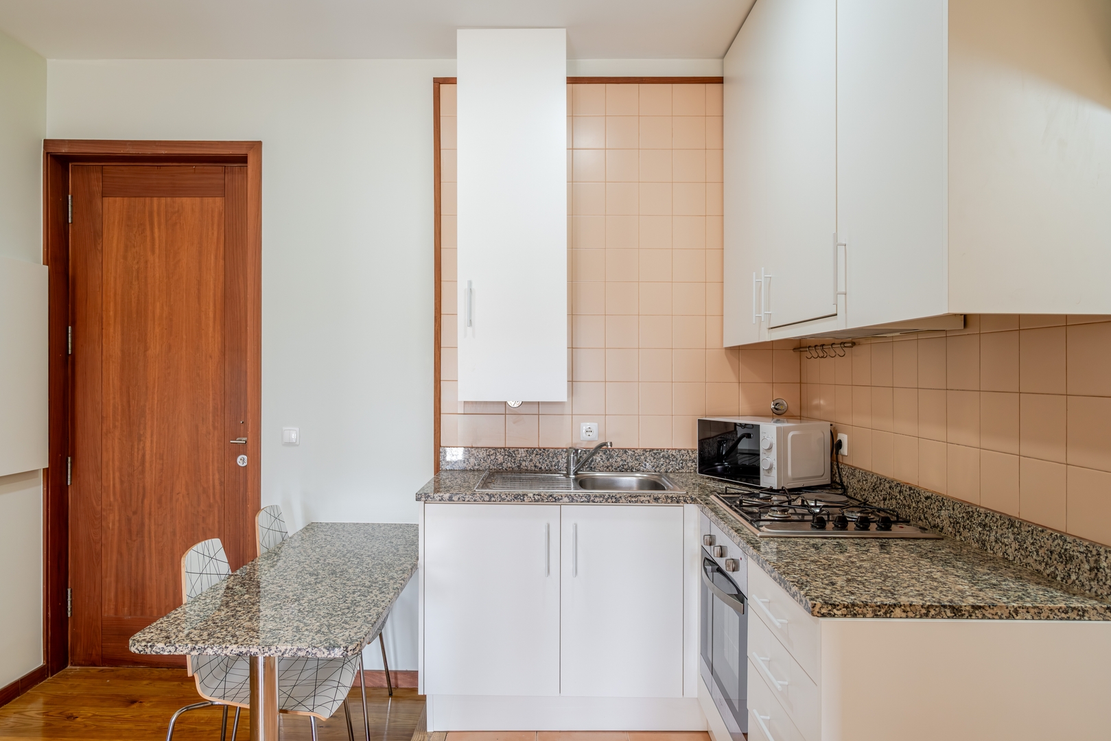 Twin Picaria Balcony Suites by HostWise 18 Host Wise Booking