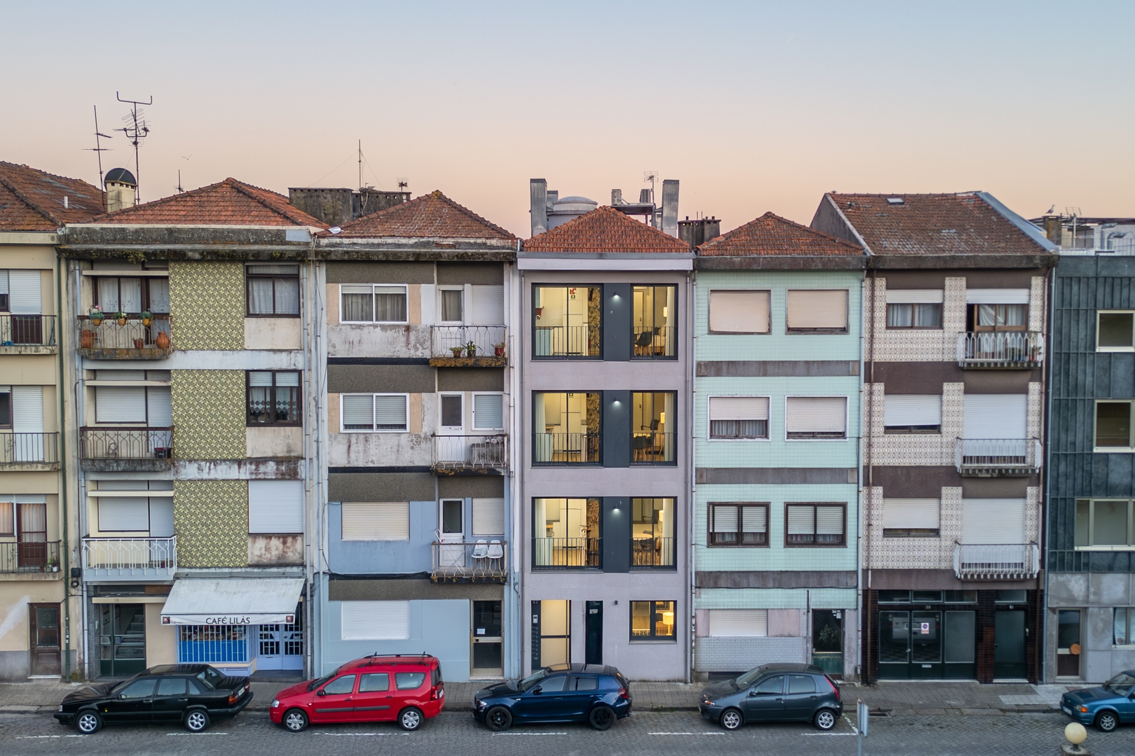 Stylish 2 Duplex & Patio Studio in Porto by HostWise 20 Host Wise Booking