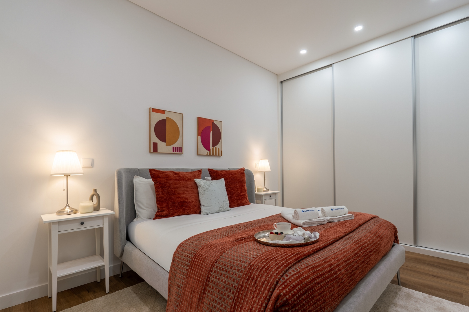 Open-Plan Apartment in Downtown Porto by HostWise 13 Host Wise Booking