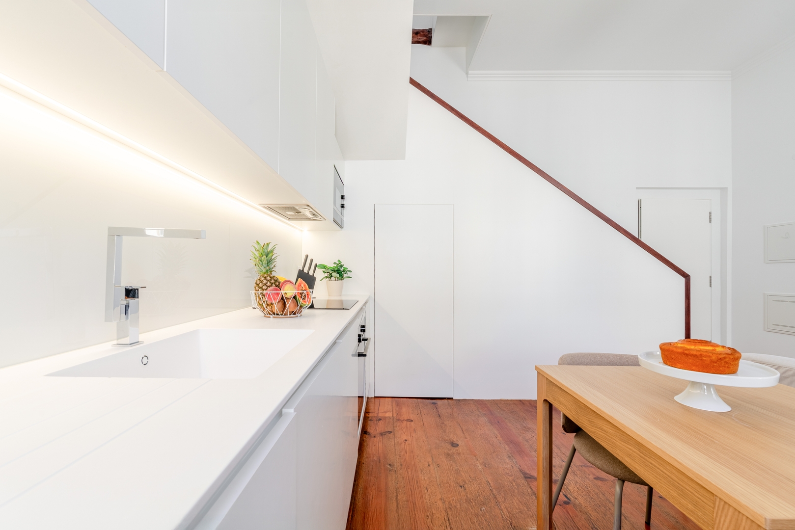 Bright Flat in Historic Foz House by HostWise 16 Host Wise Booking