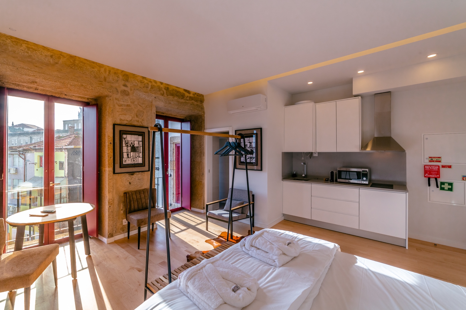 Central Apartments Stay Near Clérigos by HostWise 79 Host Wise Booking