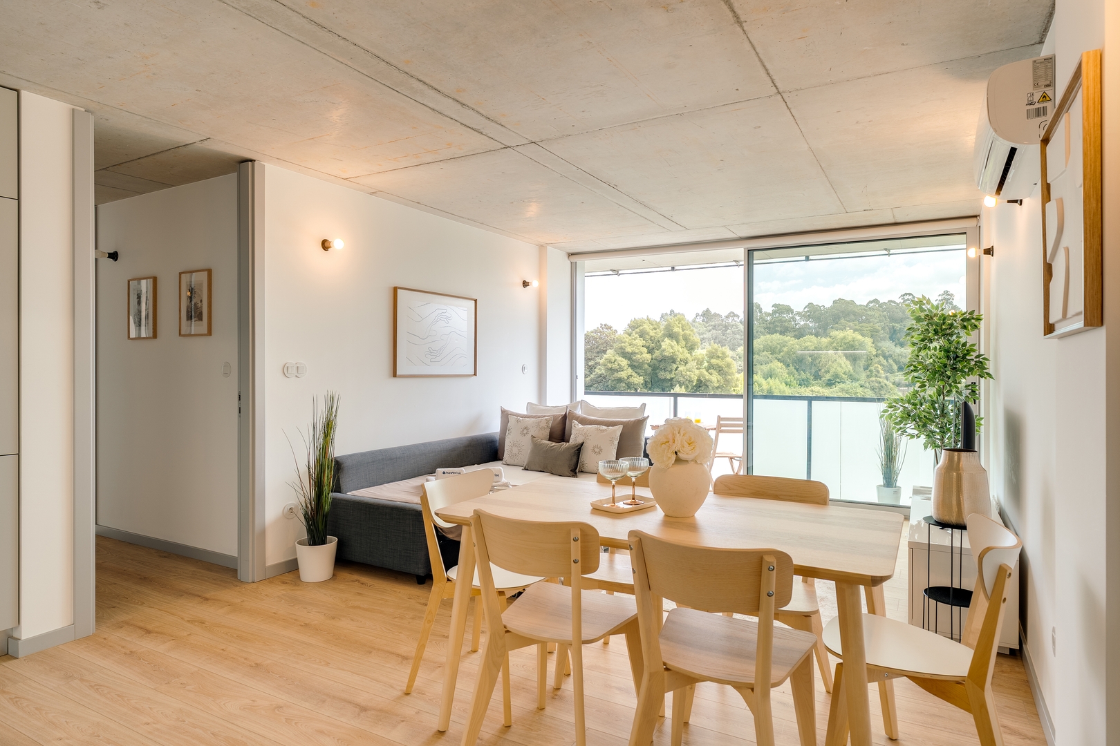 Premium Flat w/ Balcony, Pool & Garage by HostWise 34 Host Wise Booking