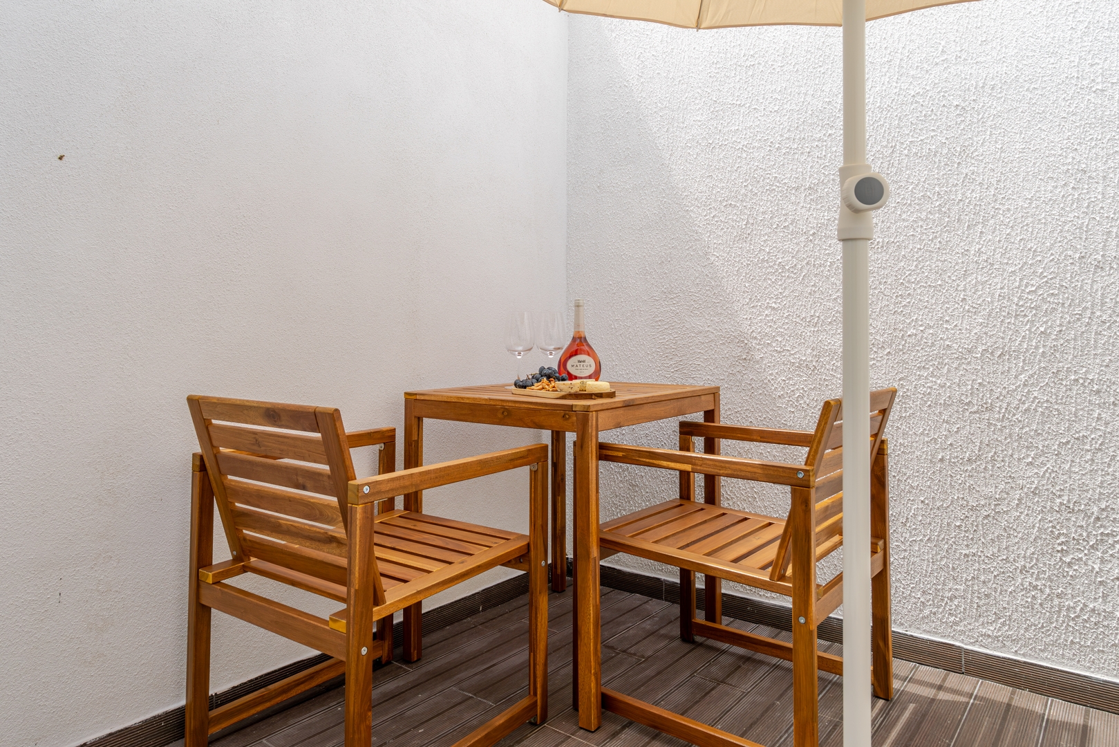 Terrace Studios & Bright Duplex by HostWise 34 Host Wise Booking