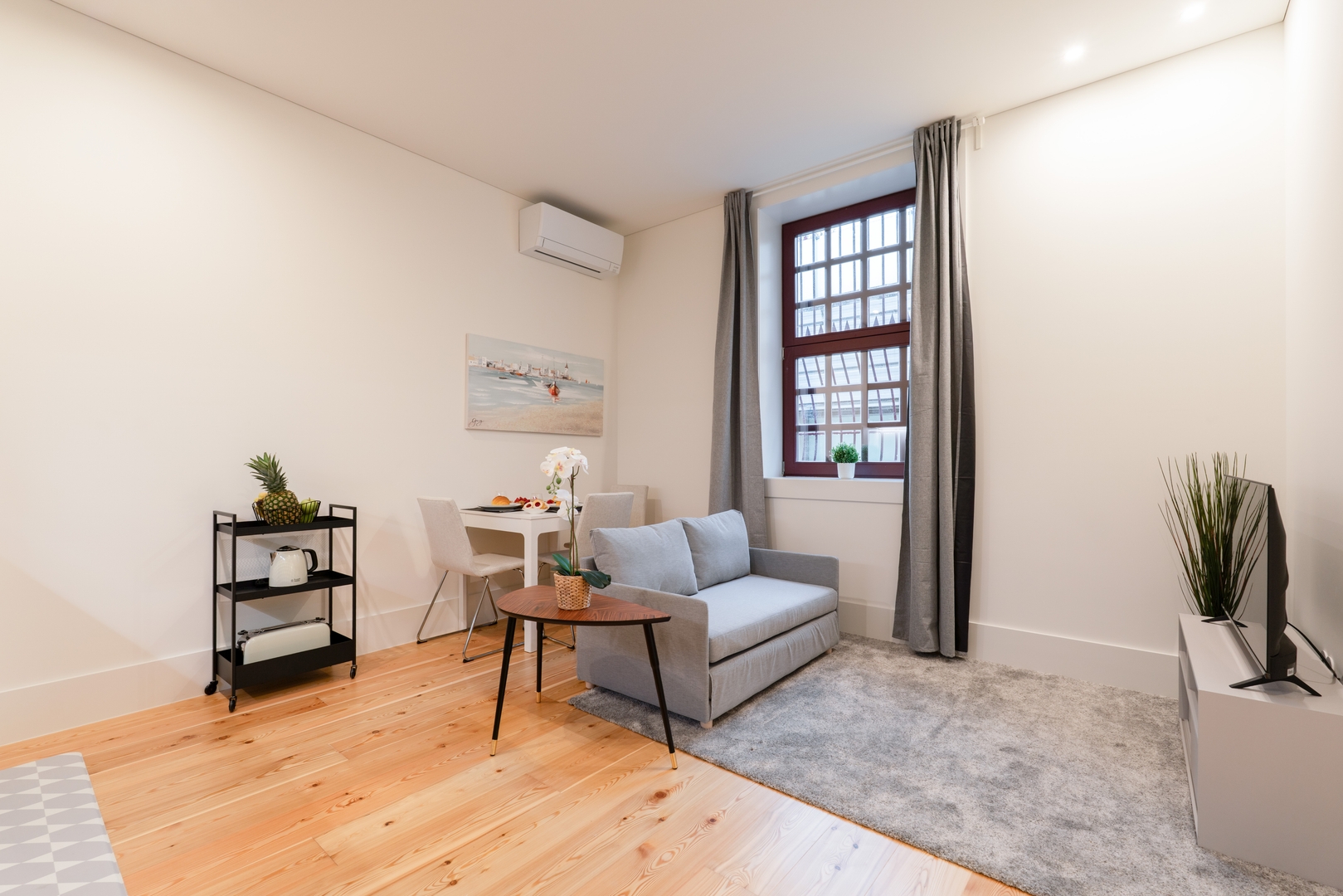 Modern & Cozy Flat by HostWise Host Wise Booking