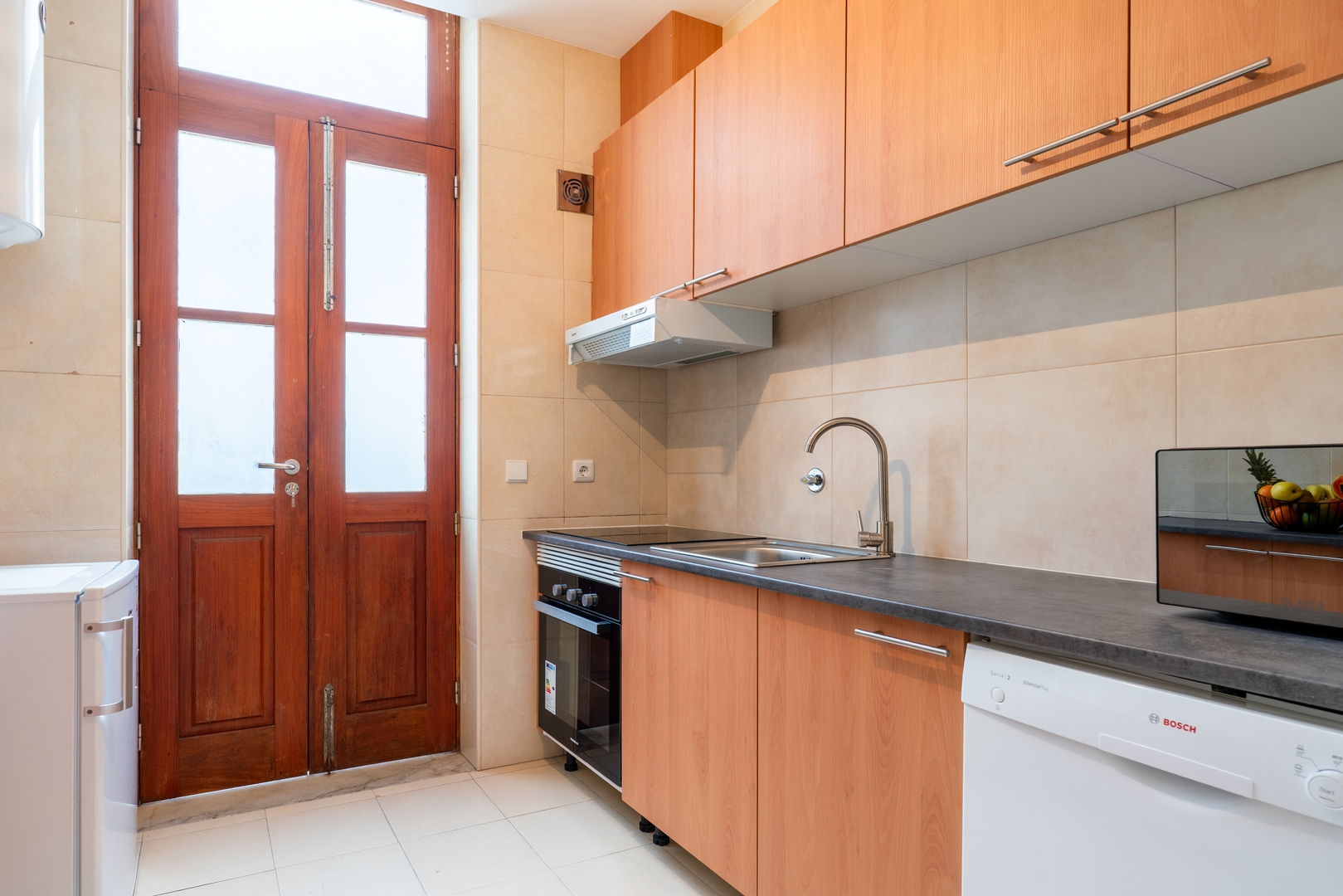Traditional House with Terrace by HostWise 4 Host Wise Booking