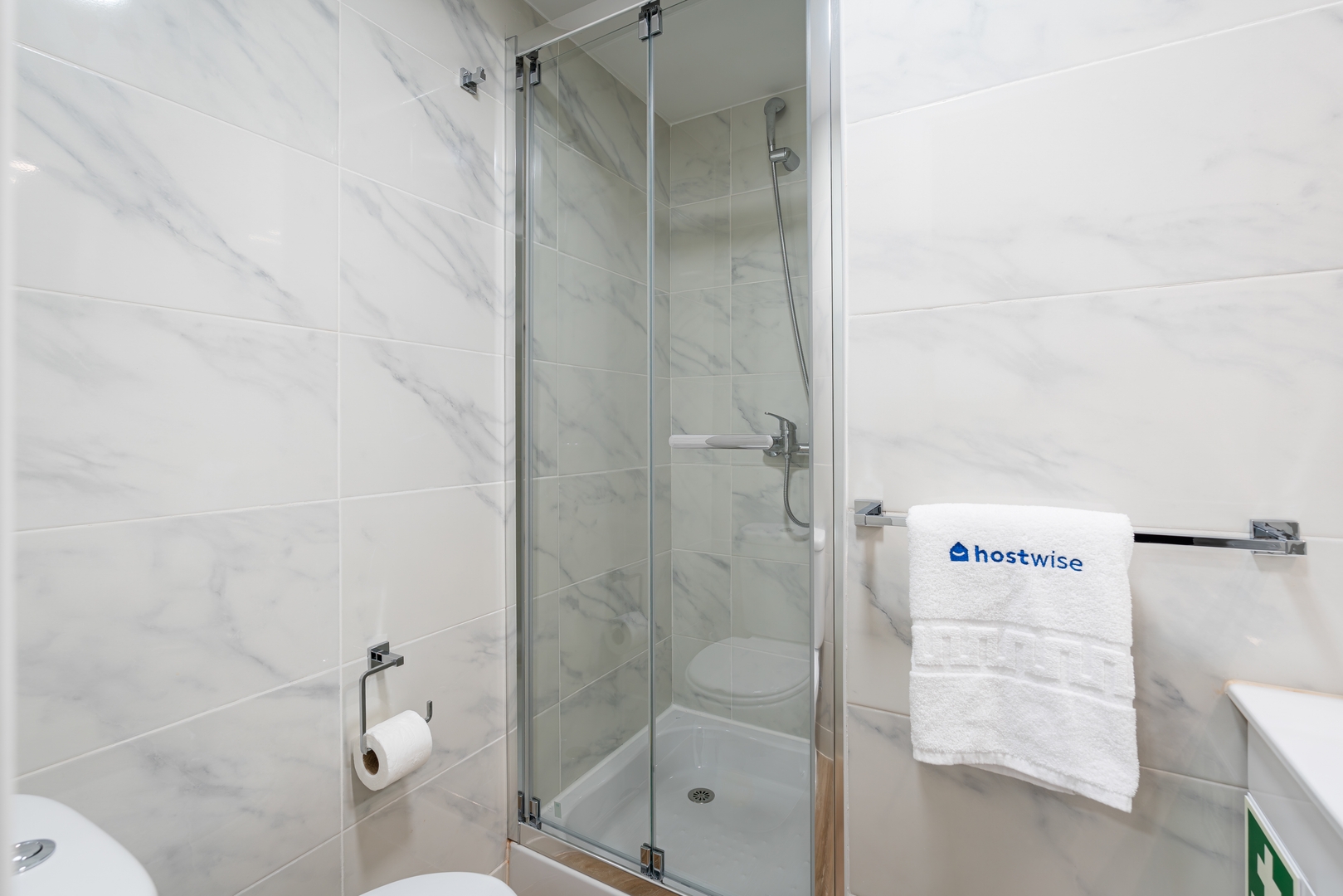 Poolside Duo Retreat, Silva Brinco by HostWise 32 Host Wise Booking