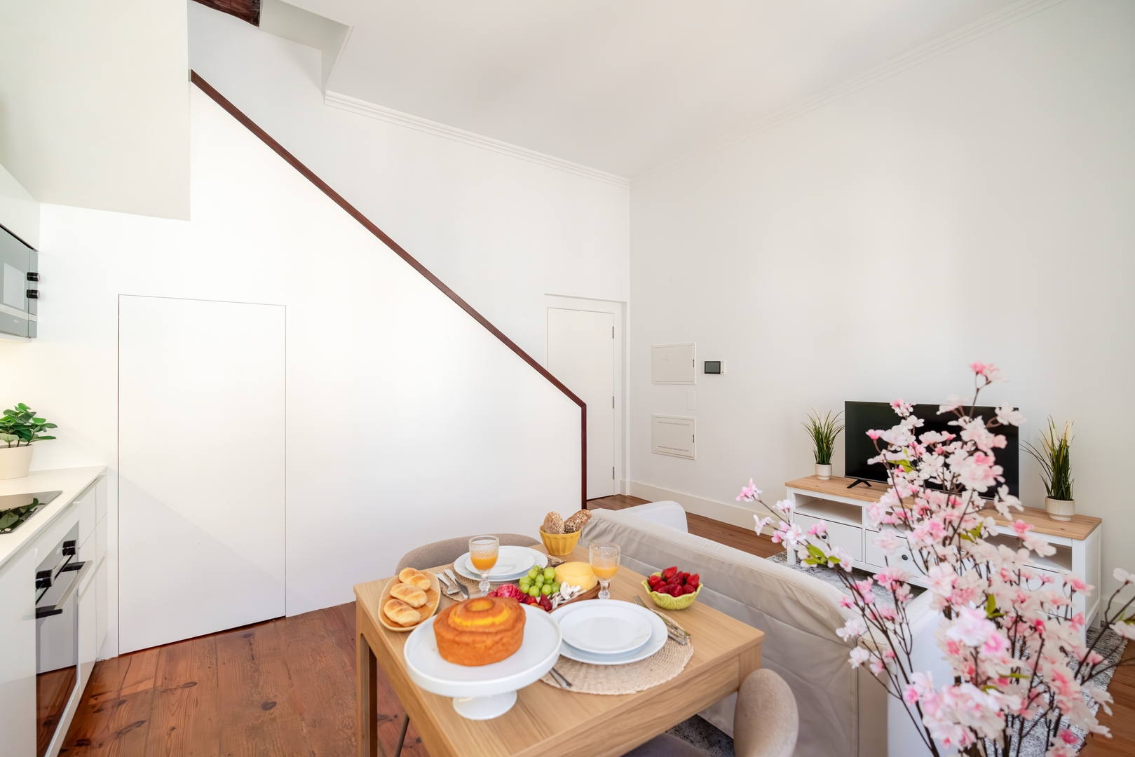 Bright Flat in Historic Foz House by HostWise 23 Host Wise Booking