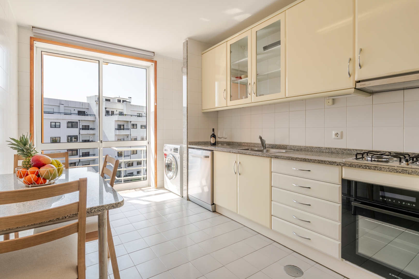 Bright Flat with Balcony & Garage by HostWise 28 Host Wise Booking