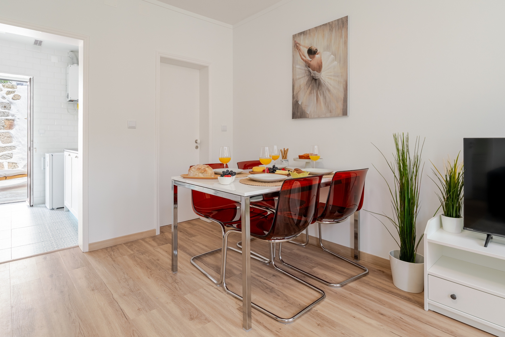 Multiple Houses w/ Terrace Near Metro by HostWise 35 Host Wise Booking