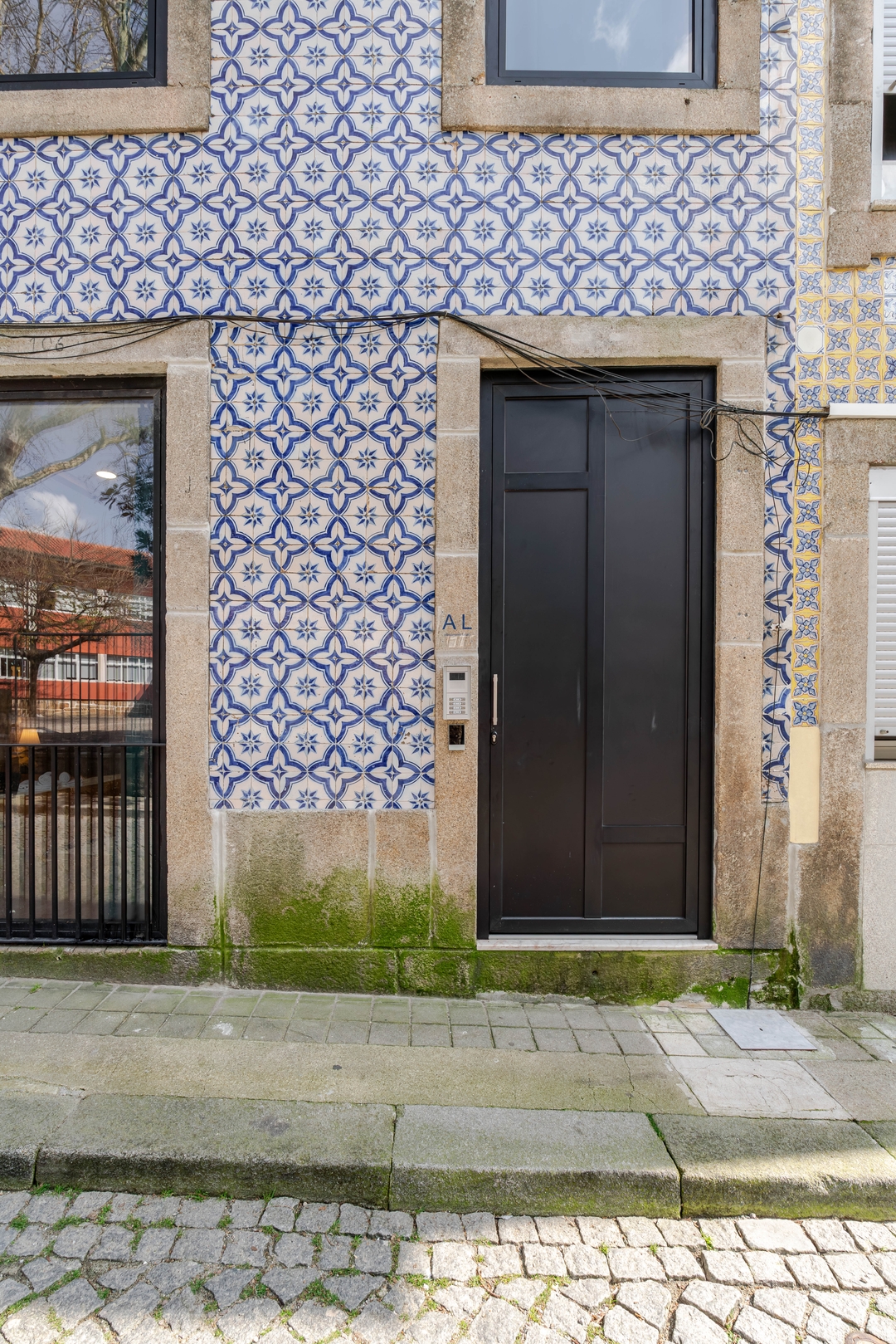 HostWise - Stylish Stone-Walled Flat 29 Host Wise Booking