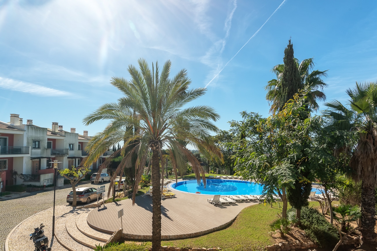 Grand Villa w/ Garden, Pool & Jacuzzi by HostWise 26 Host Wise Booking