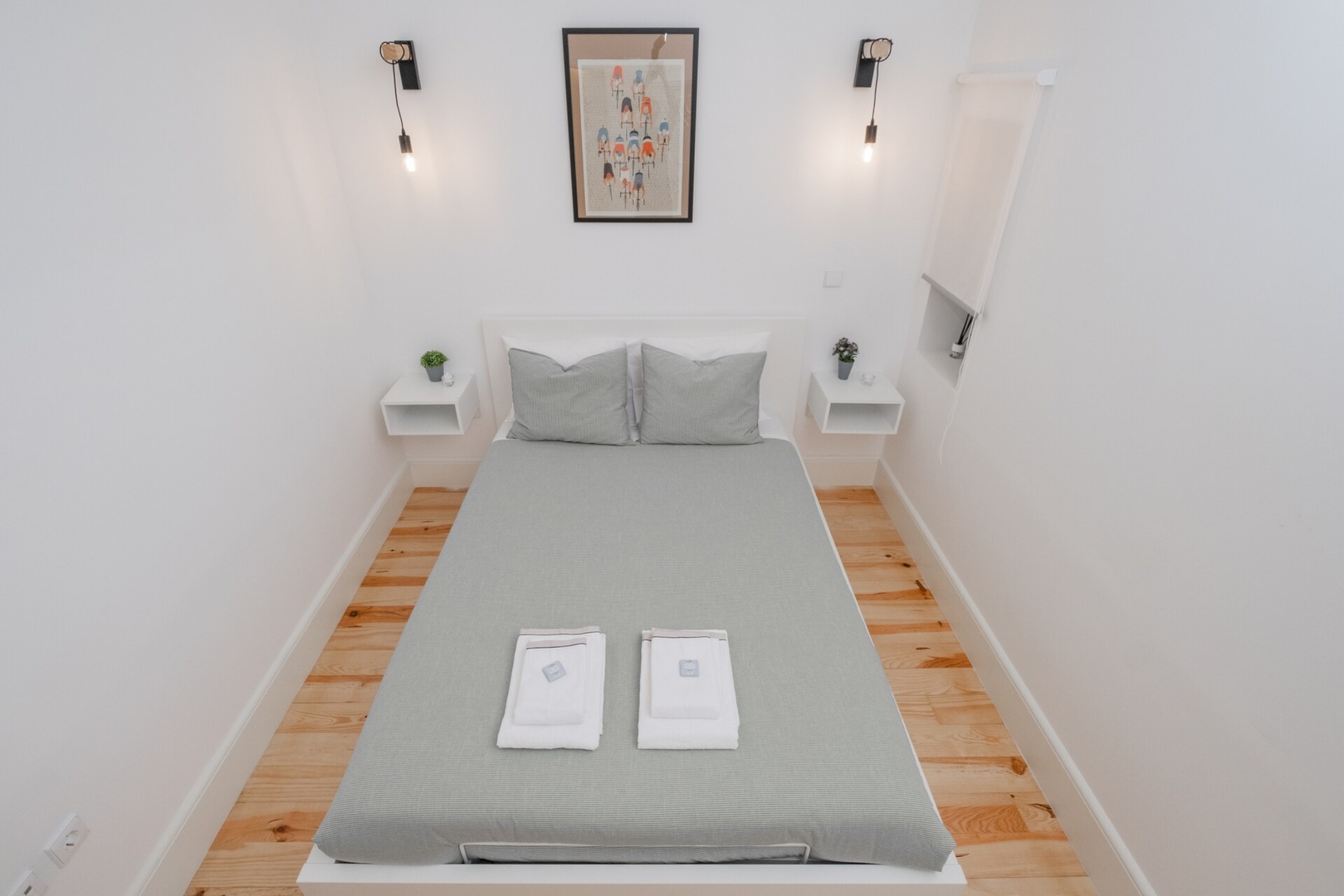 Host Wise | Sunny Downtown Apartment 8 Host Wise Booking