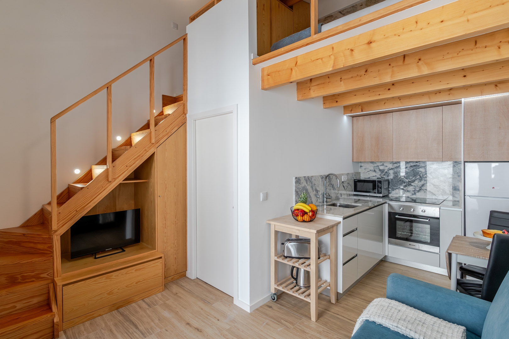 Terrace Studios for 12 in Porto by HostWise 48 Host Wise Booking