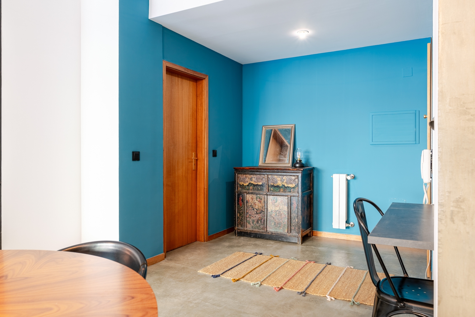 HostWise – Modern Flat w/ Terrace | Near the Beach 22 Host Wise Booking