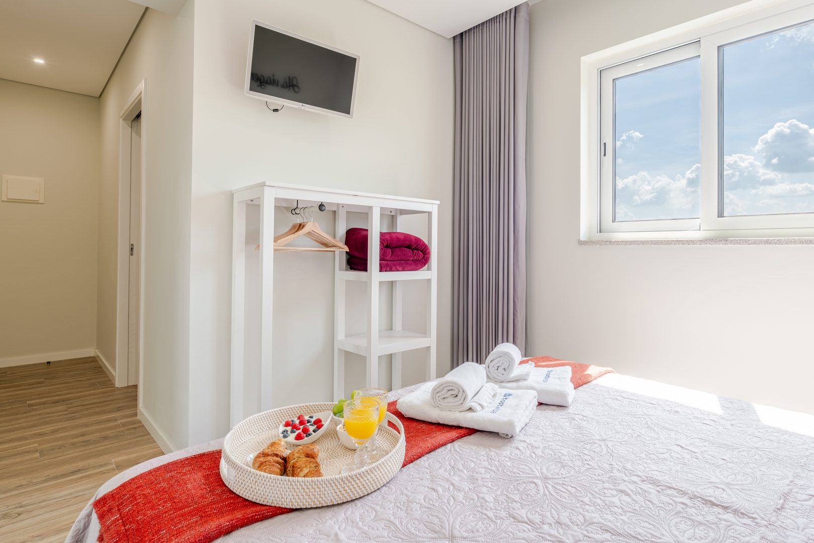 HostWise - 10BR Douro Villa with Pool 38 Host Wise Booking