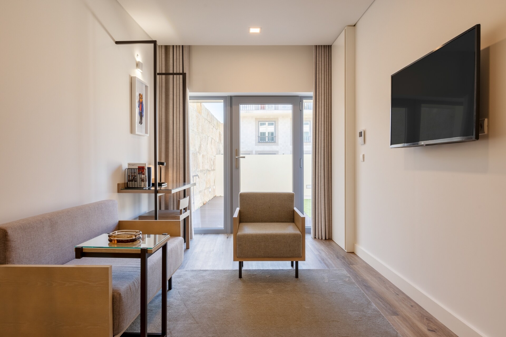 Host Wise - 2 Fervença Boutique Palace 63 Host Wise Booking