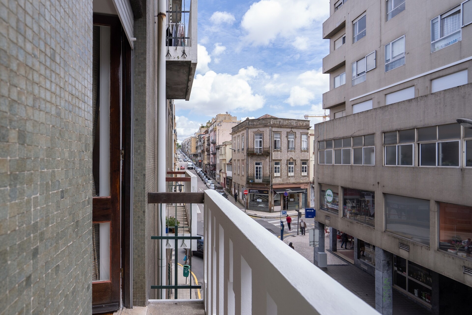 HostWise - Deluxe Bright Flat w/ Netflix 47 Host Wise Booking